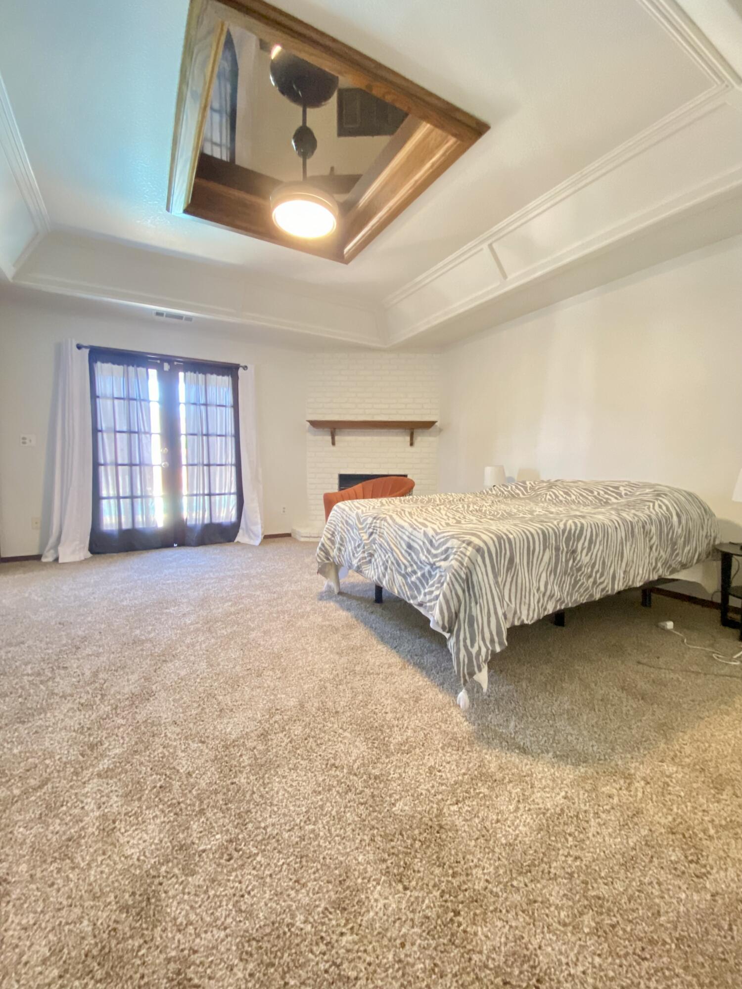 1450 W Brian Ln, Porterville, CA 93257