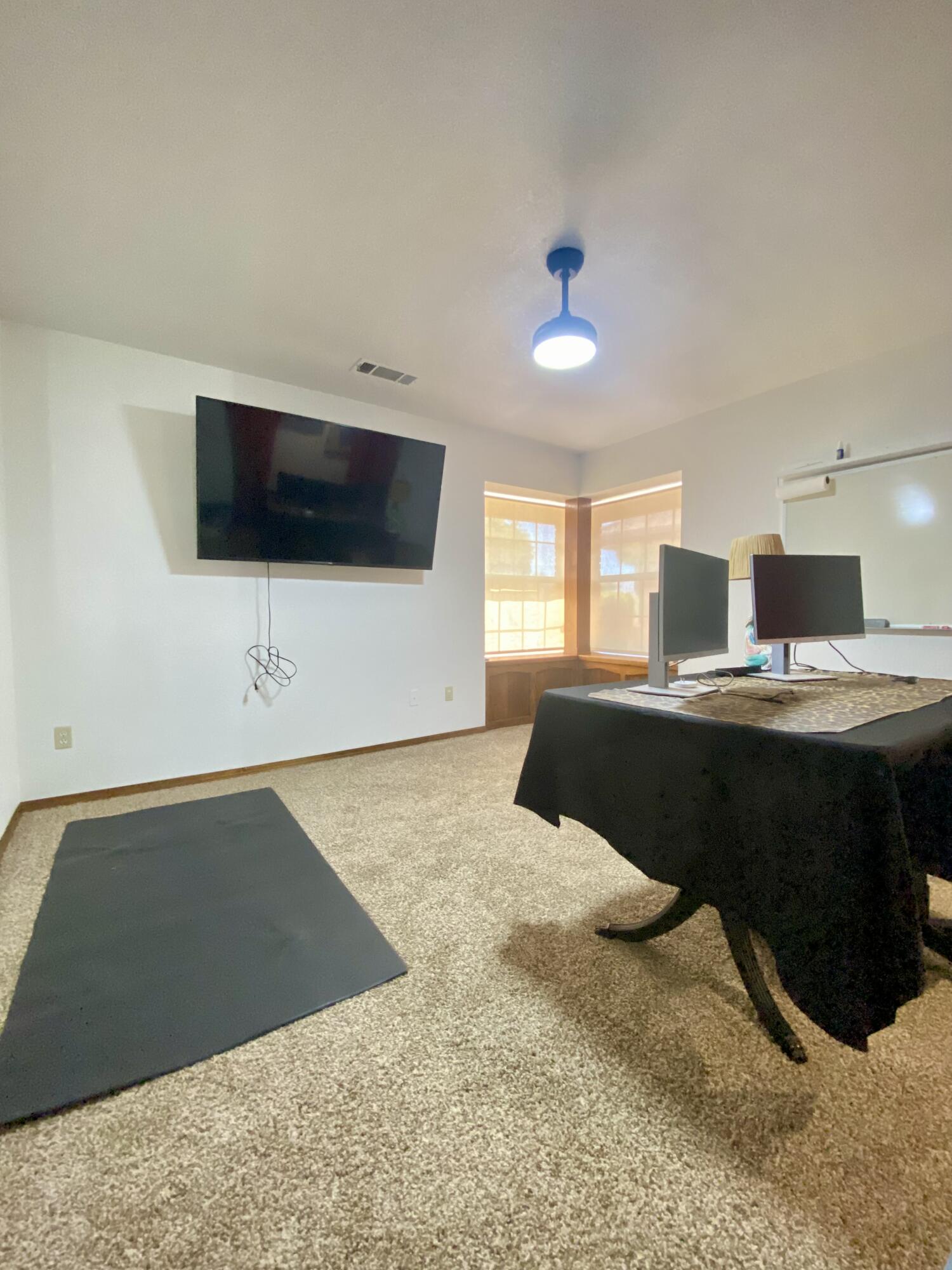 1450 W Brian Ln, Porterville, CA 93257