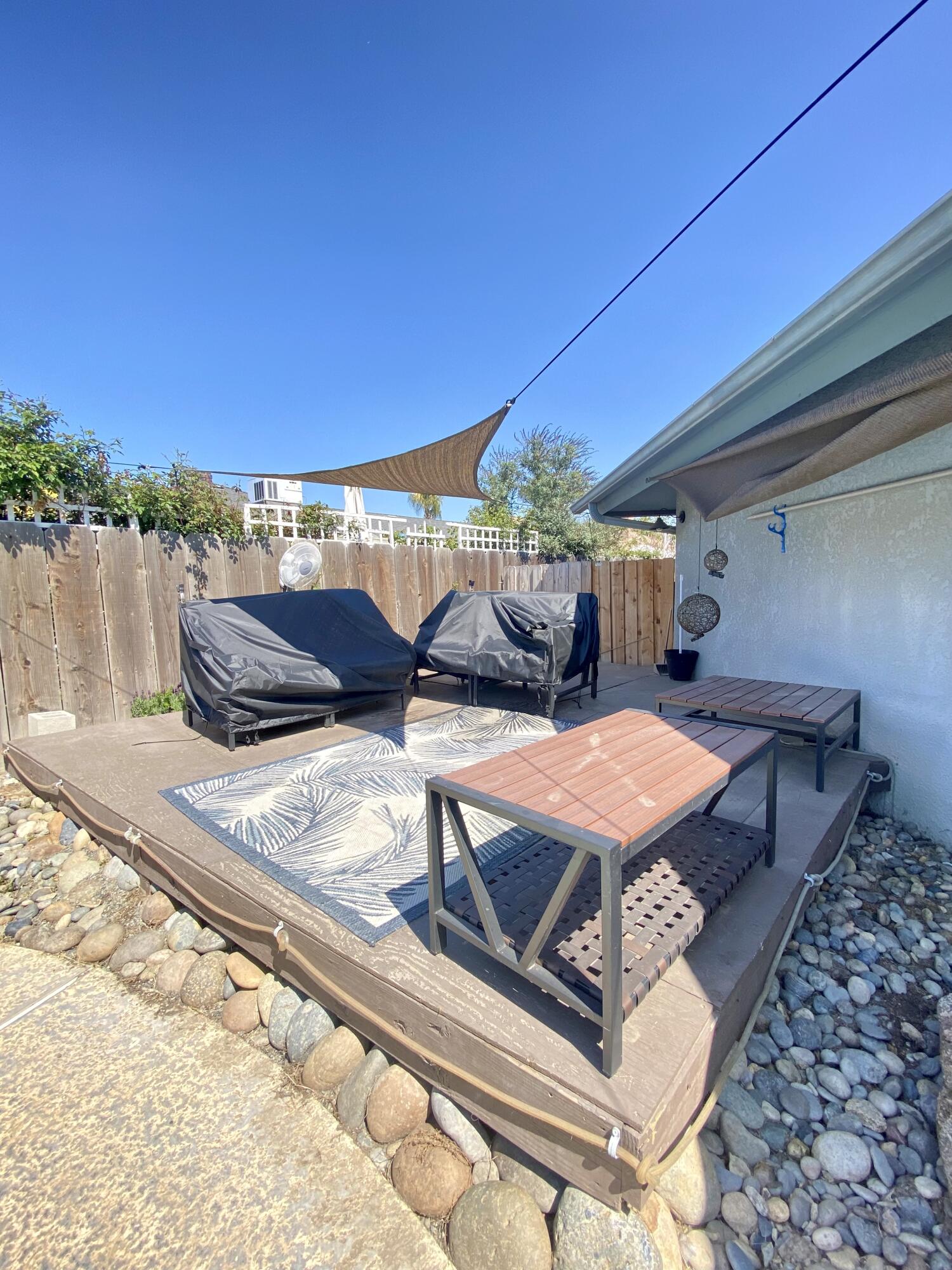 1450 W Brian Ln, Porterville, CA 93257