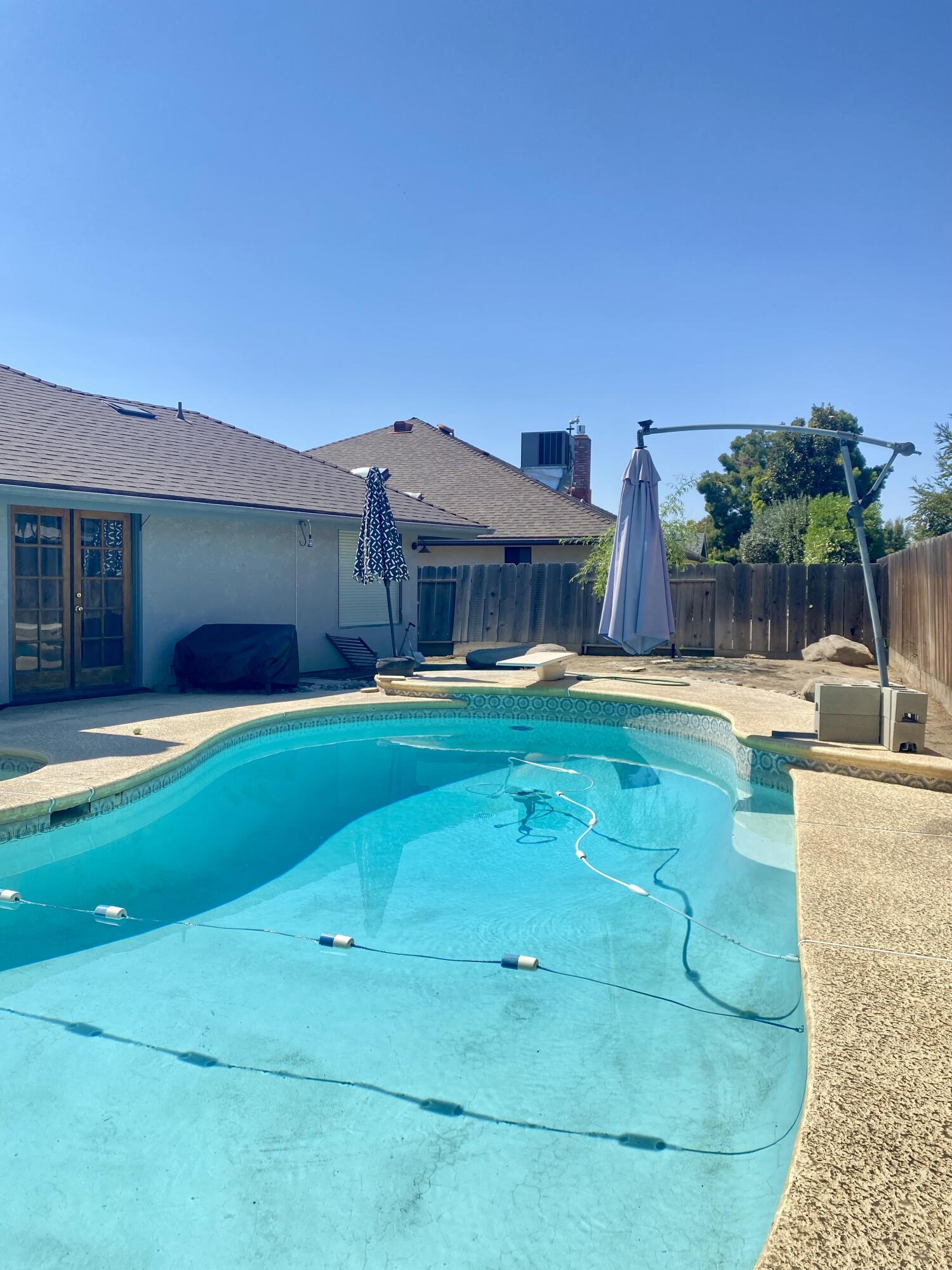 1450 W Brian Ln, Porterville, CA 93257