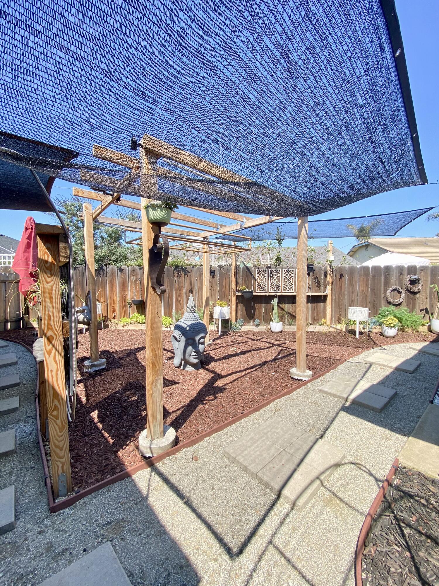 1450 W Brian Ln, Porterville, CA 93257