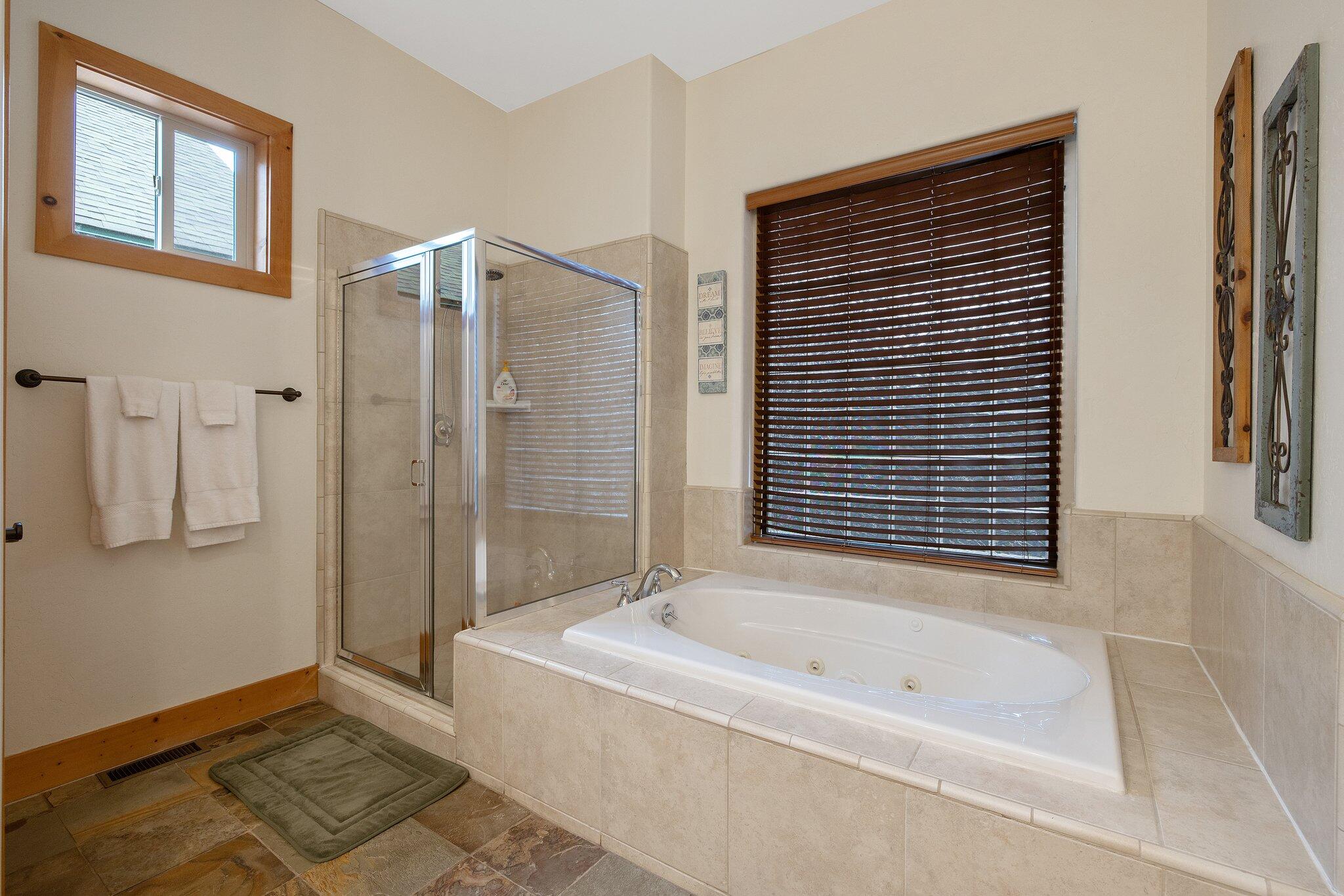 40838 Village Pass Ln #18, Shaver Lake, CA 93664