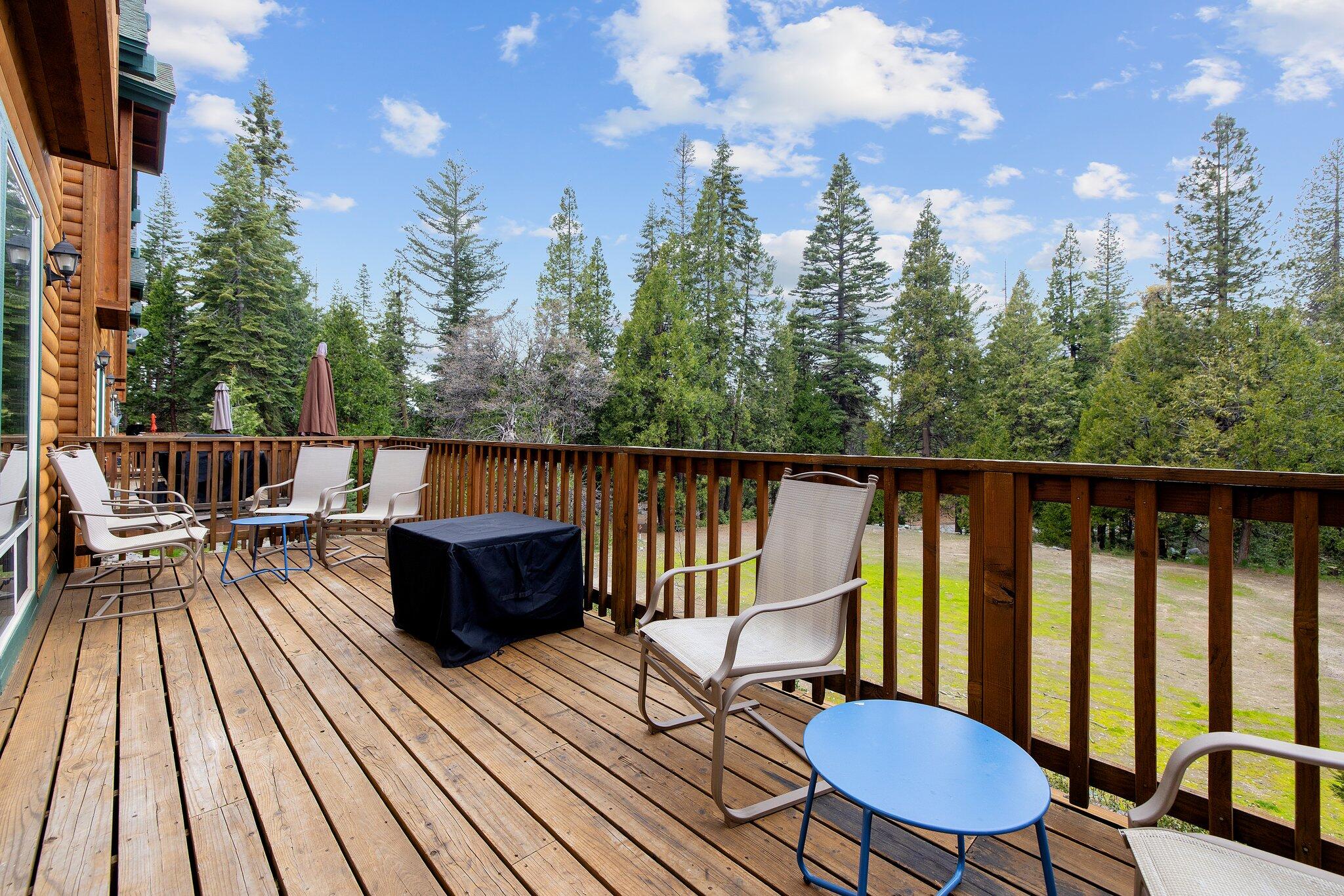 40838 Village Pass Ln #18, Shaver Lake, CA 93664