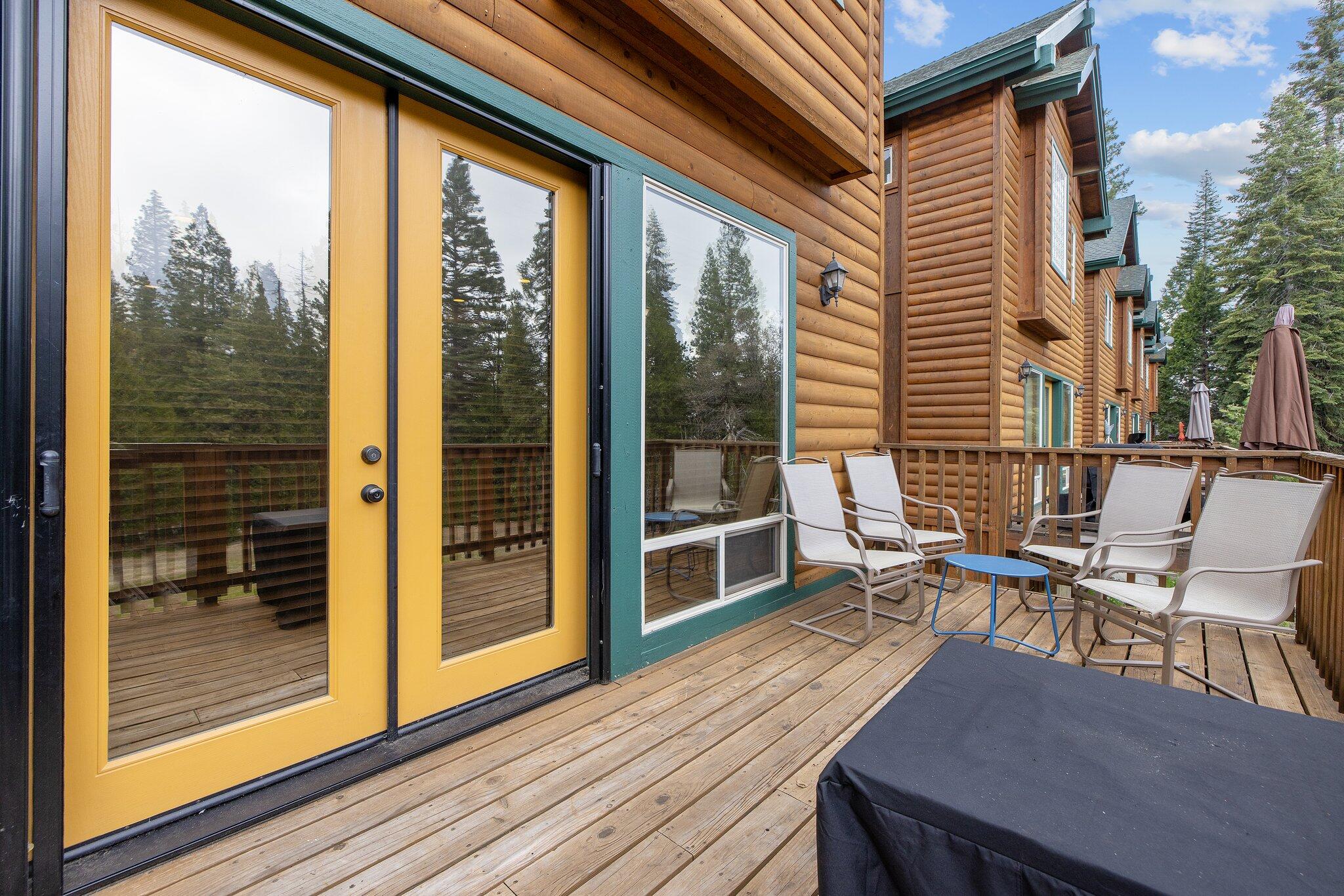 40838 Village Pass Ln #18, Shaver Lake, CA 93664