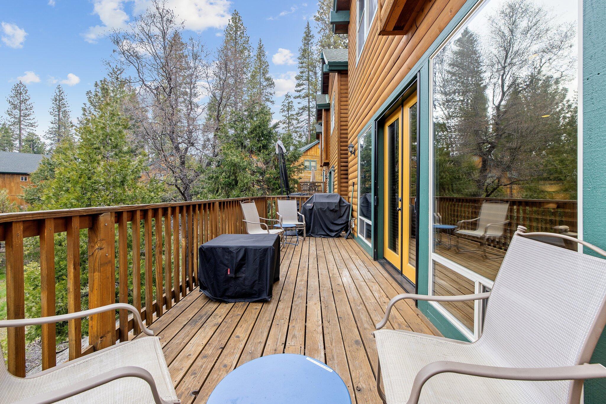 40838 Village Pass Ln #18, Shaver Lake, CA 93664