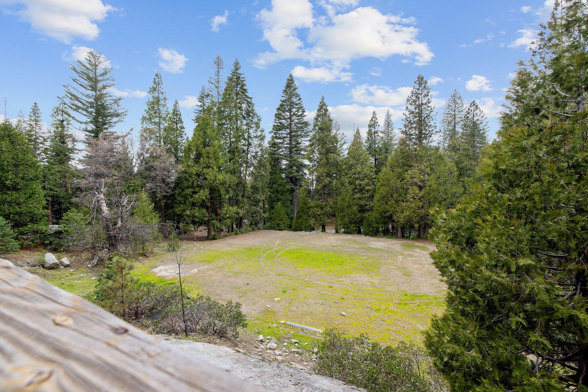 40838 Village Pass Ln #18, Shaver Lake, CA 93664