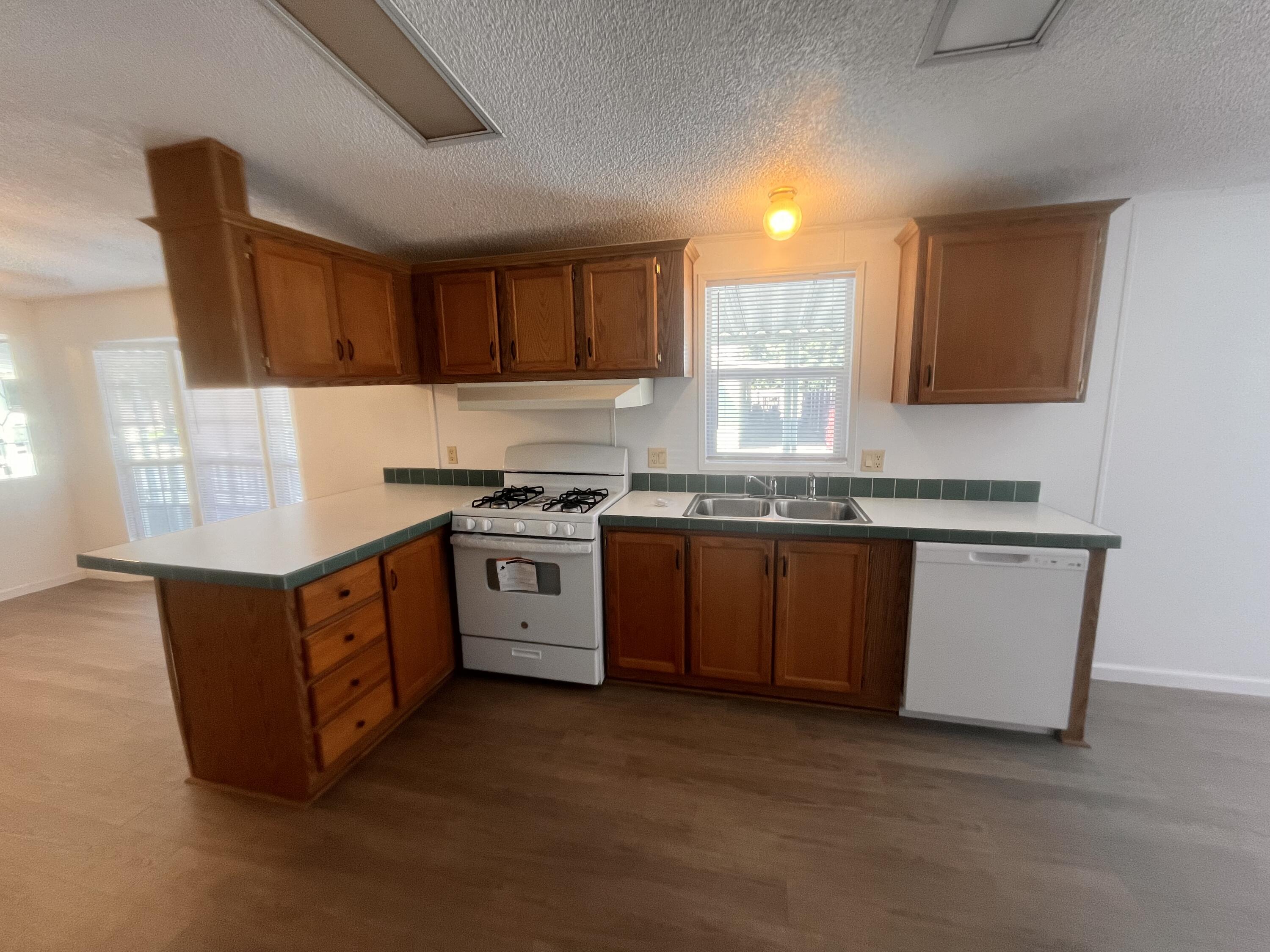 100 S Westwood St #92, Porterville, CA 93257