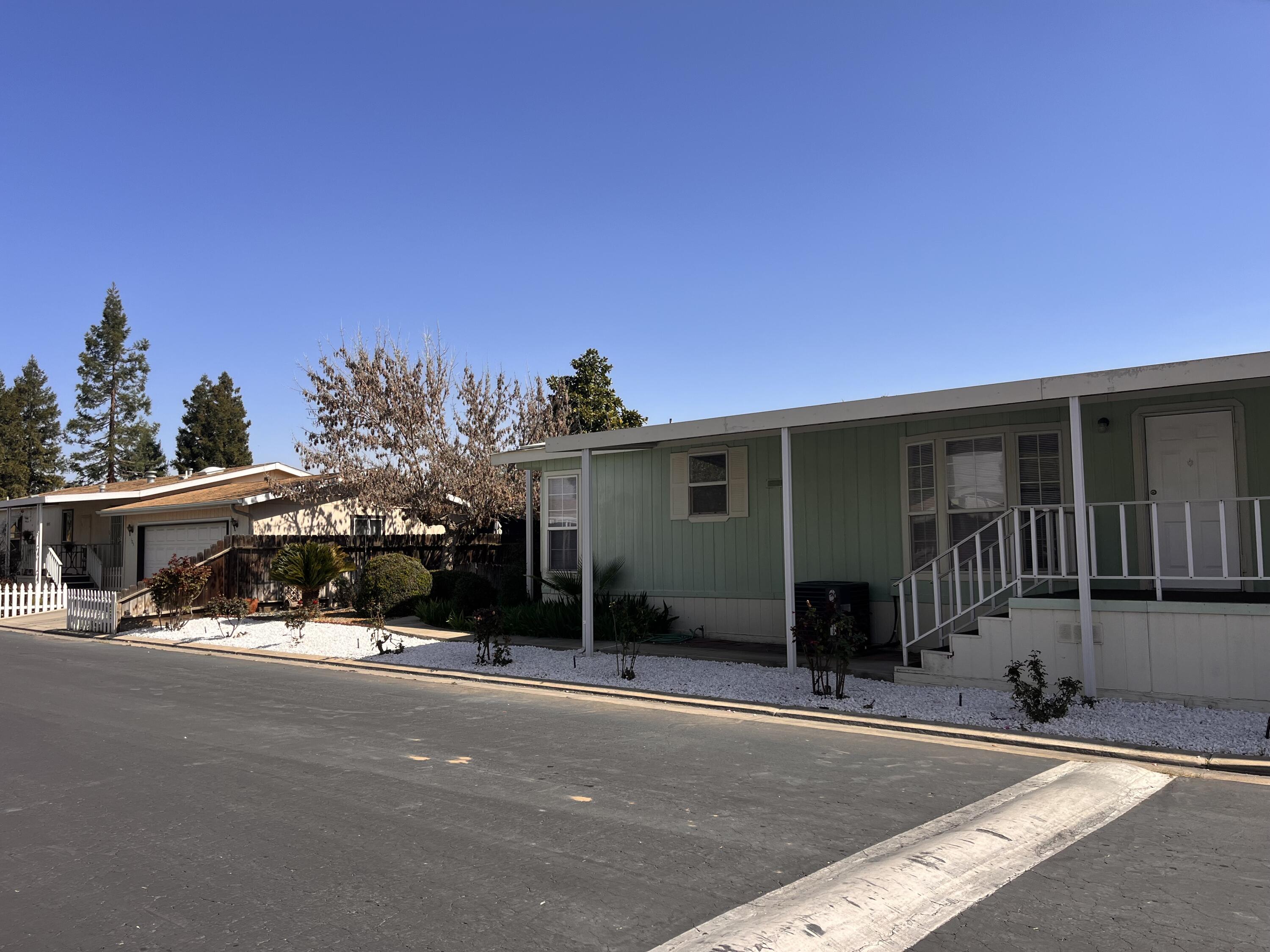 100 S Westwood St #92, Porterville, CA 93257