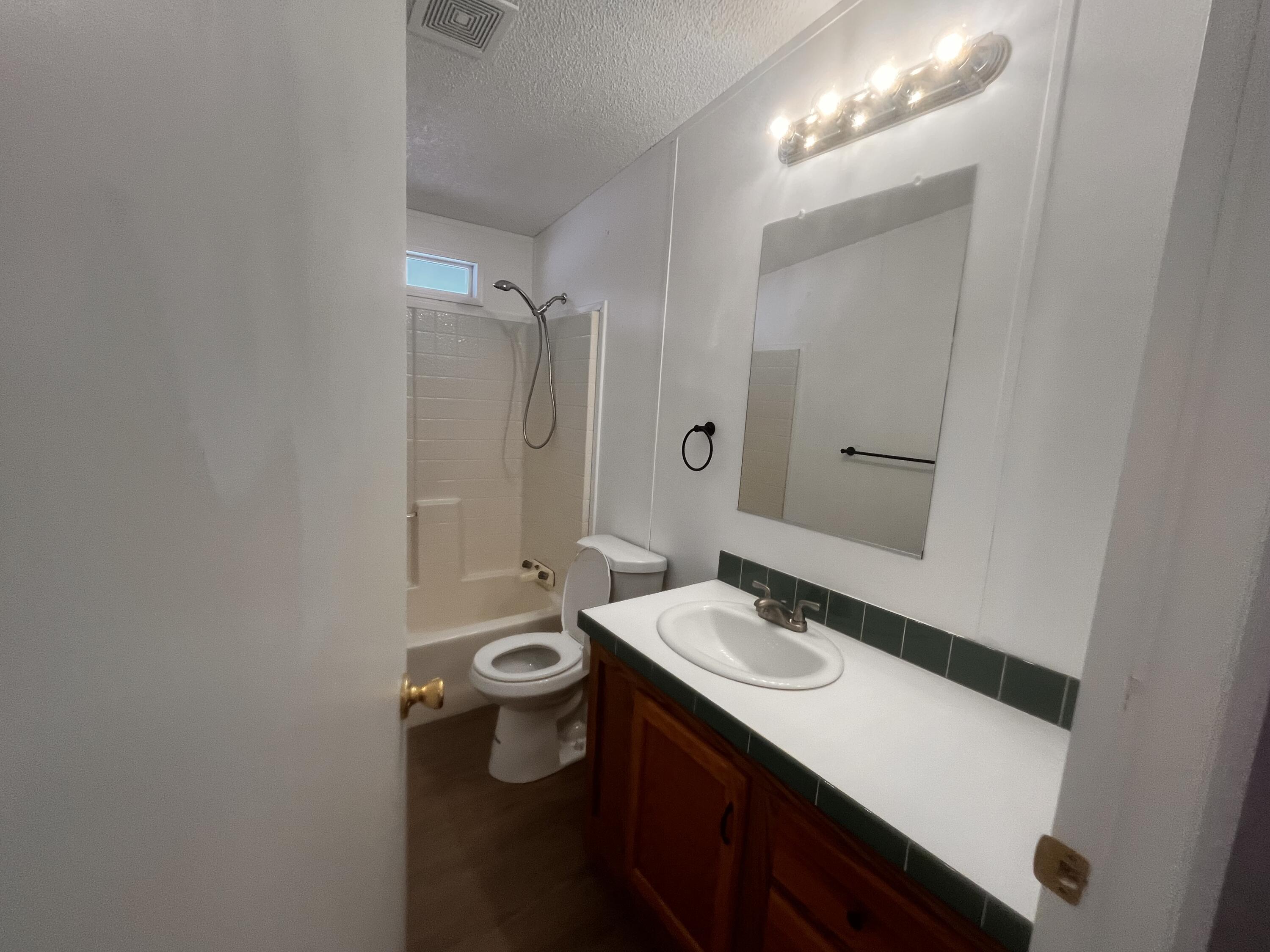 100 S Westwood St #92, Porterville, CA 93257