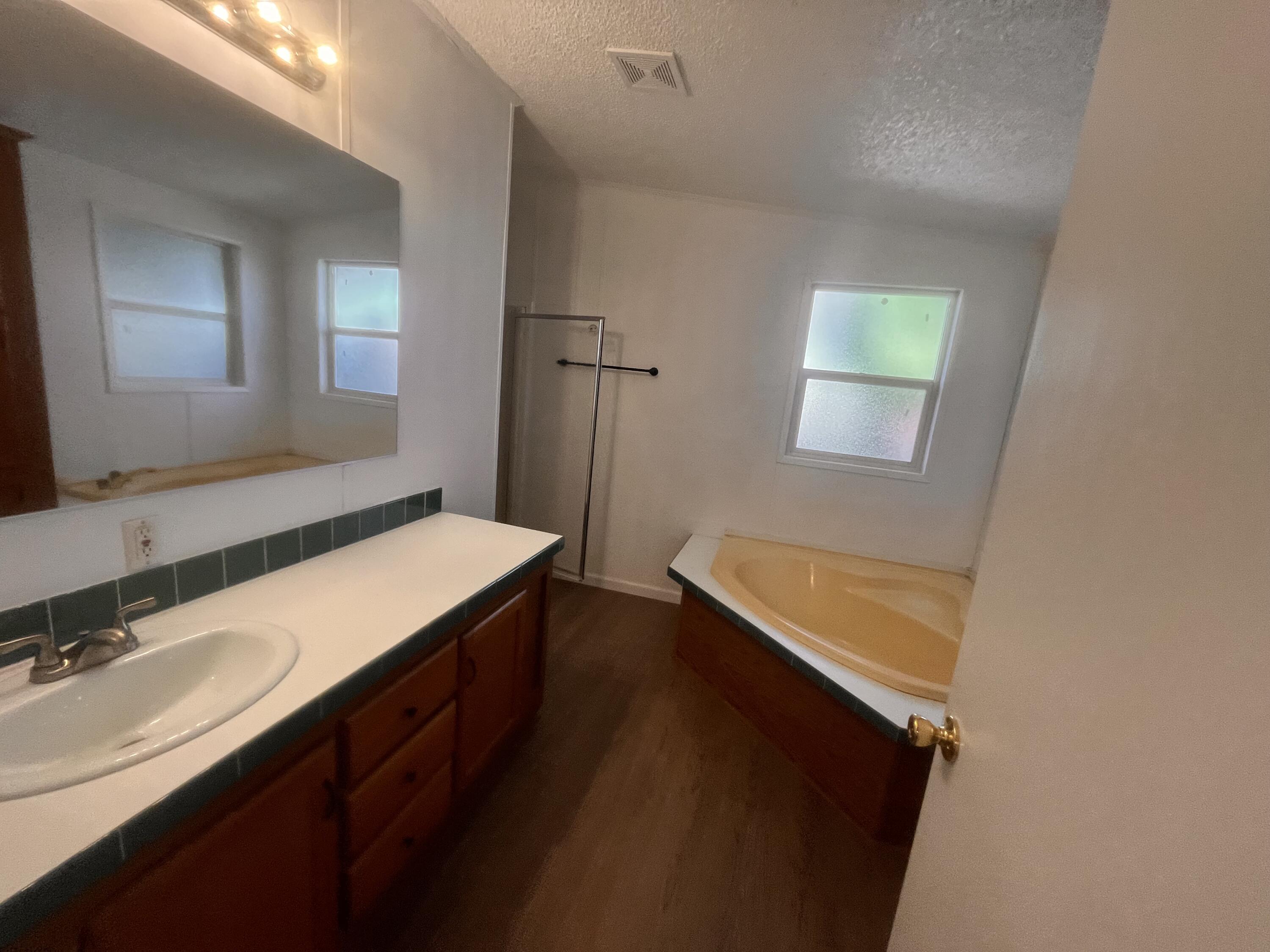 100 S Westwood St #92, Porterville, CA 93257