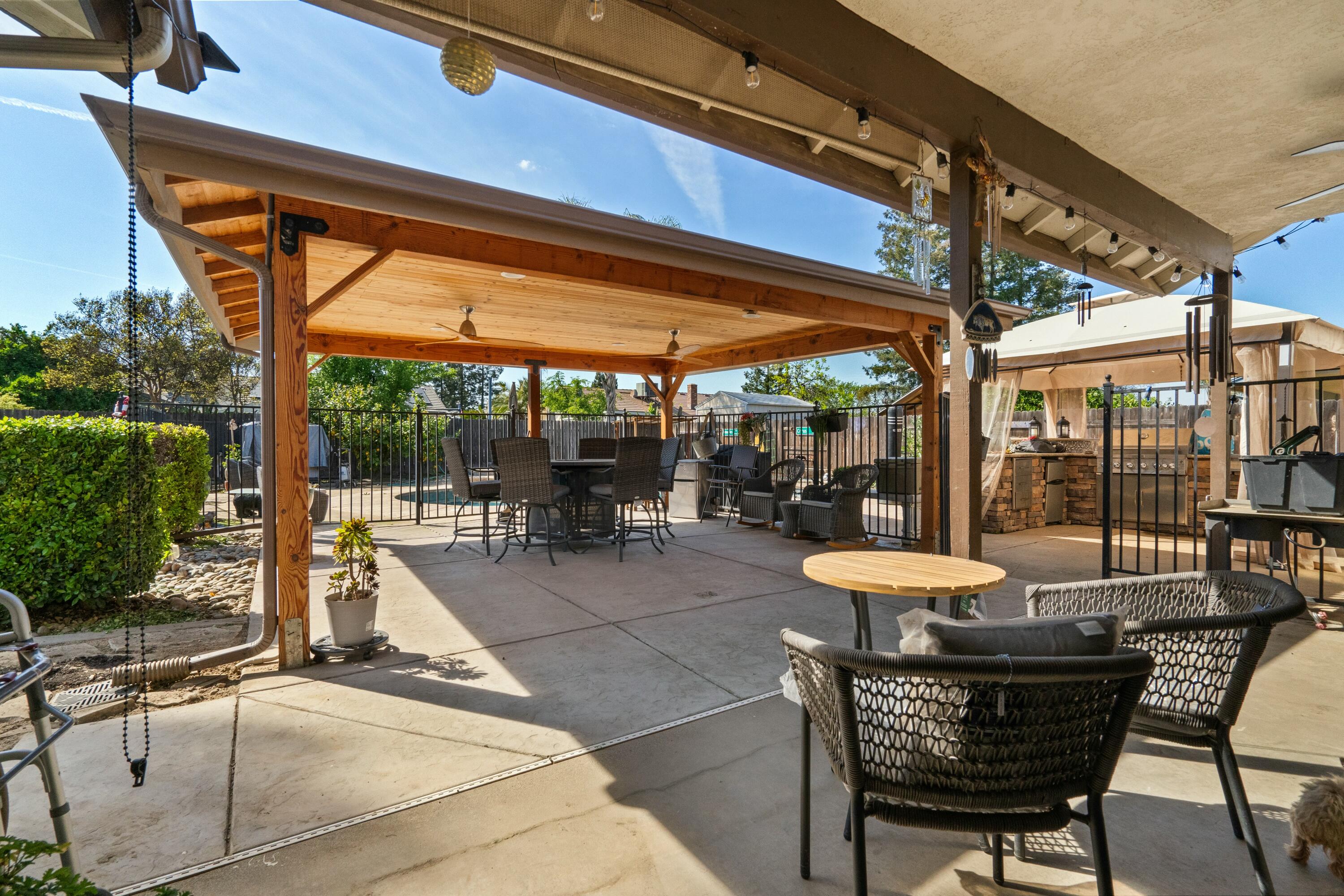 1103 N Vista St, Visalia, CA 93292