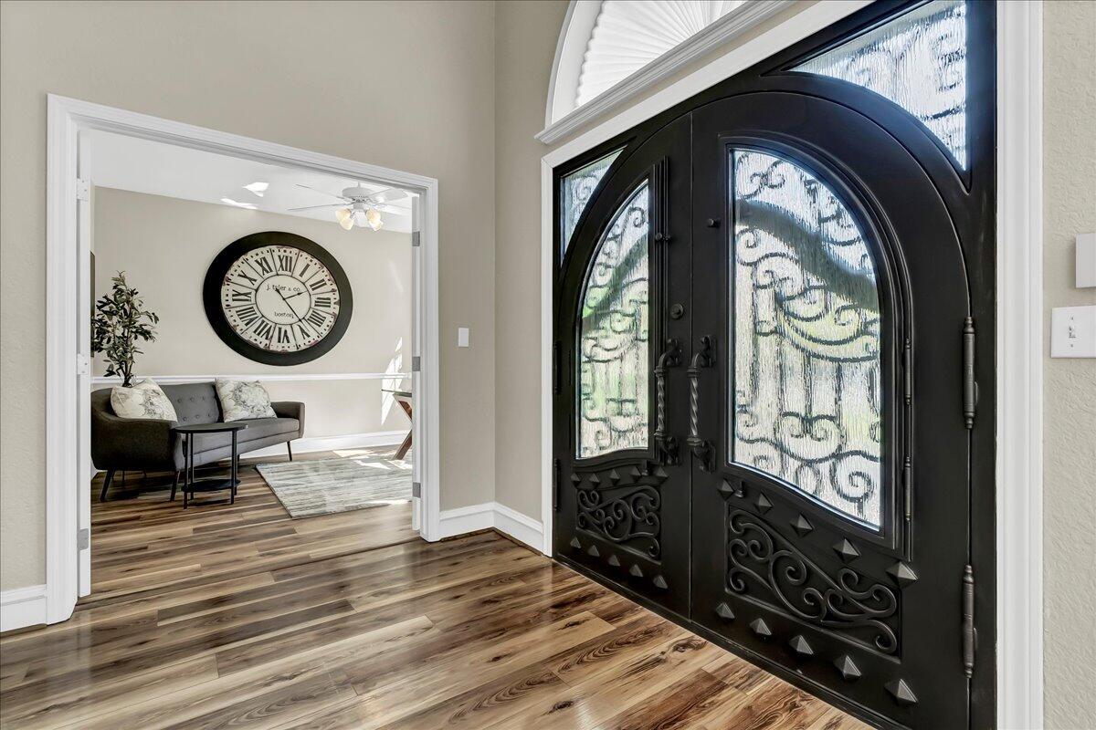 2511 E Harter Ct, Visalia, CA 93292