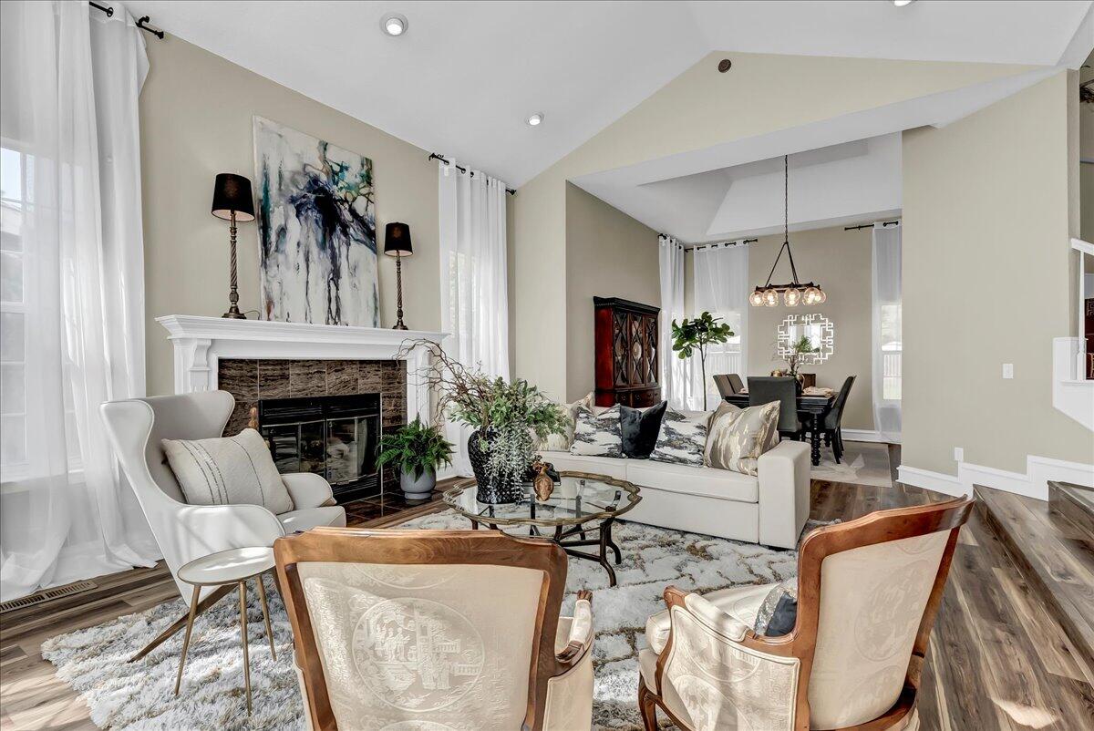 2511 E Harter Ct, Visalia, CA 93292