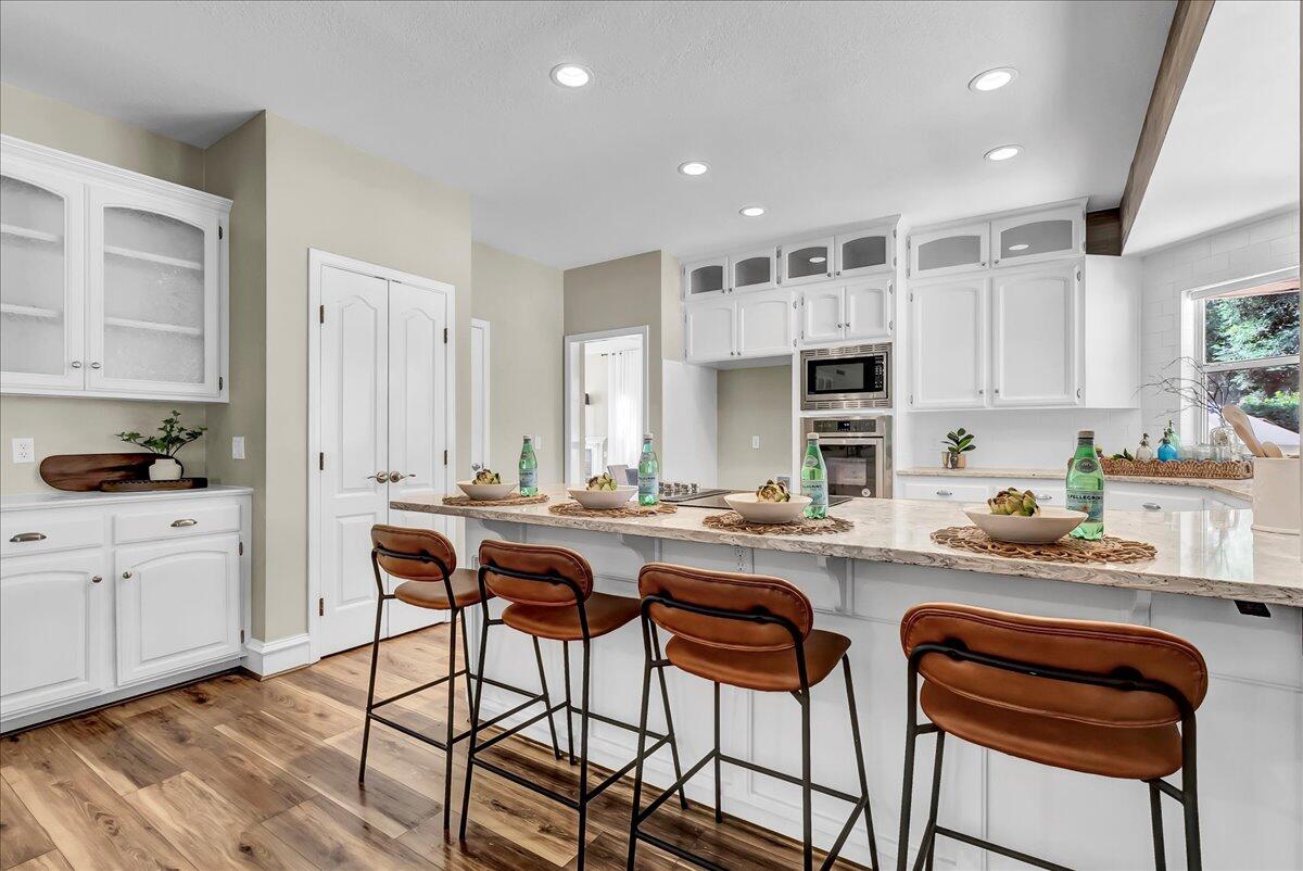 2511 E Harter Ct, Visalia, CA 93292