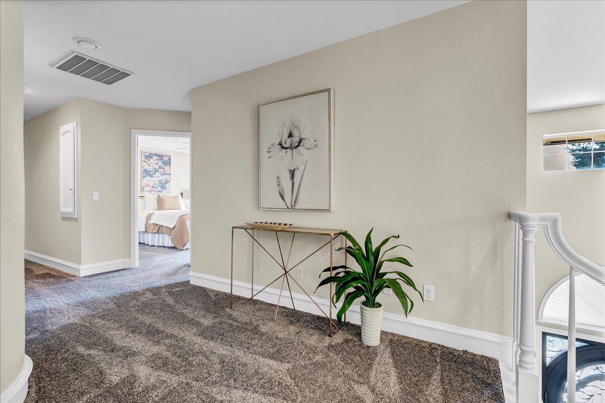 2511 E Harter Ct, Visalia, CA 93292