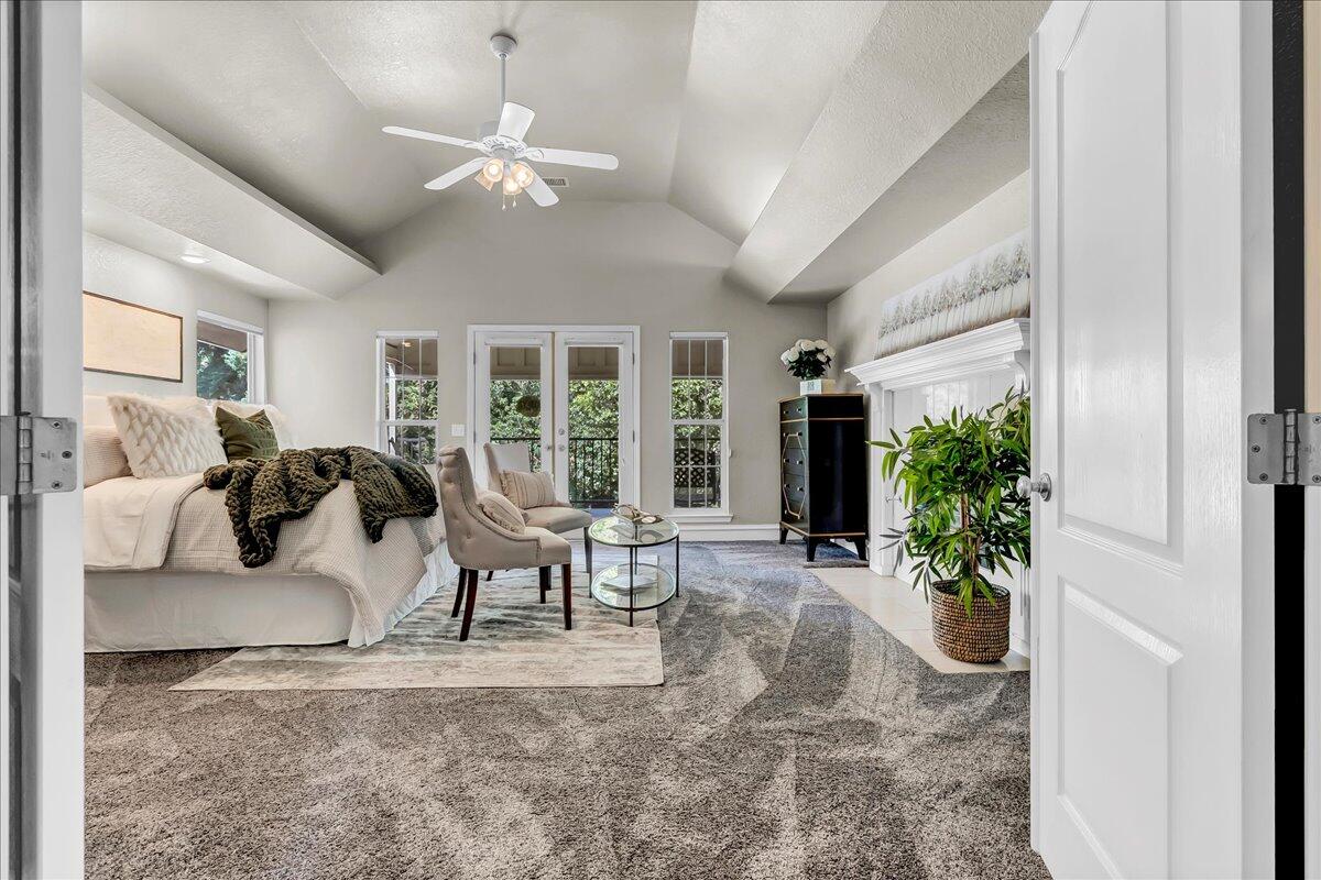 2511 E Harter Ct, Visalia, CA 93292