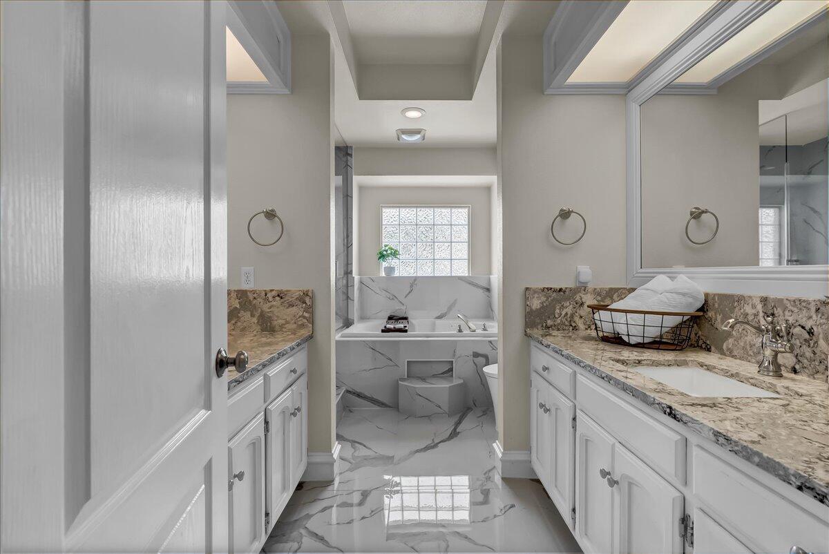 2511 E Harter Ct, Visalia, CA 93292