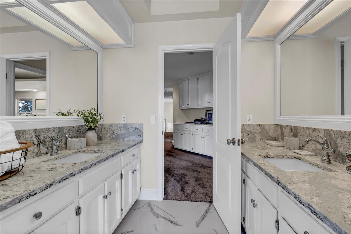 2511 E Harter Ct, Visalia, CA 93292