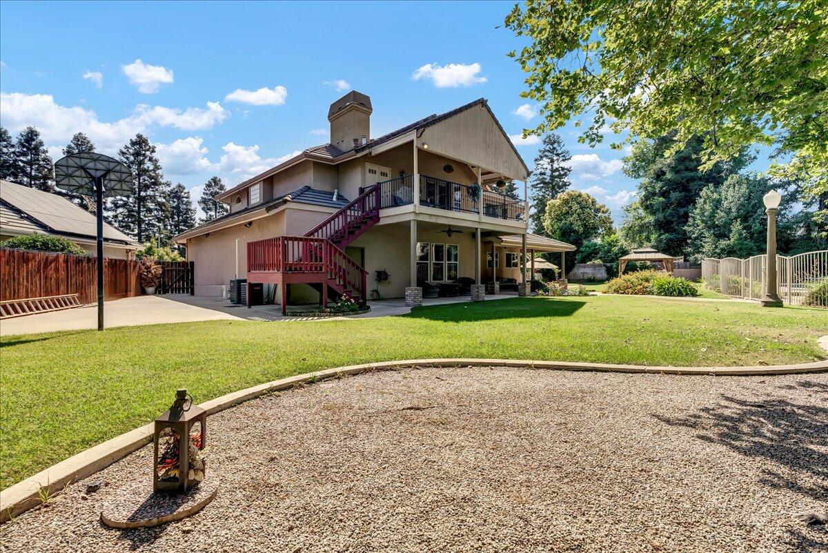 2511 E Harter Ct, Visalia, CA 93292