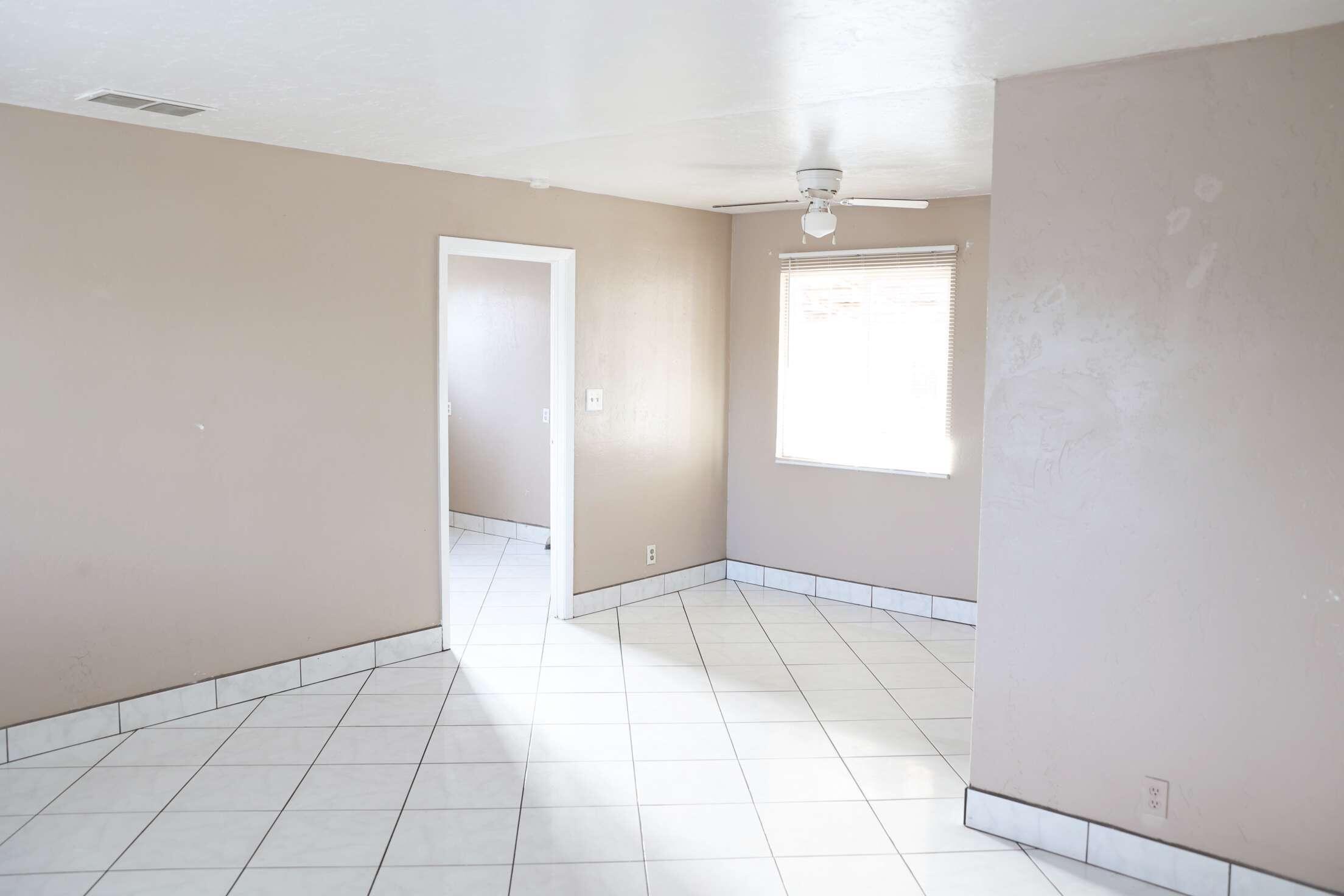 2014 W Houston Ave, Visalia, CA 93291