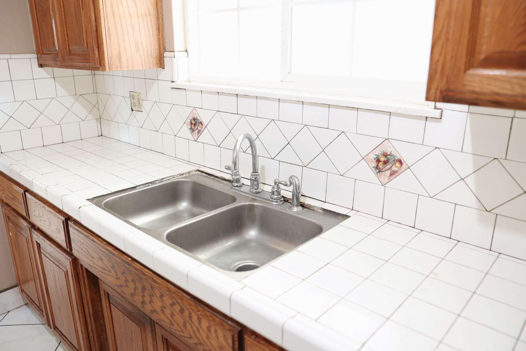 2014 W Houston Ave, Visalia, CA 93291