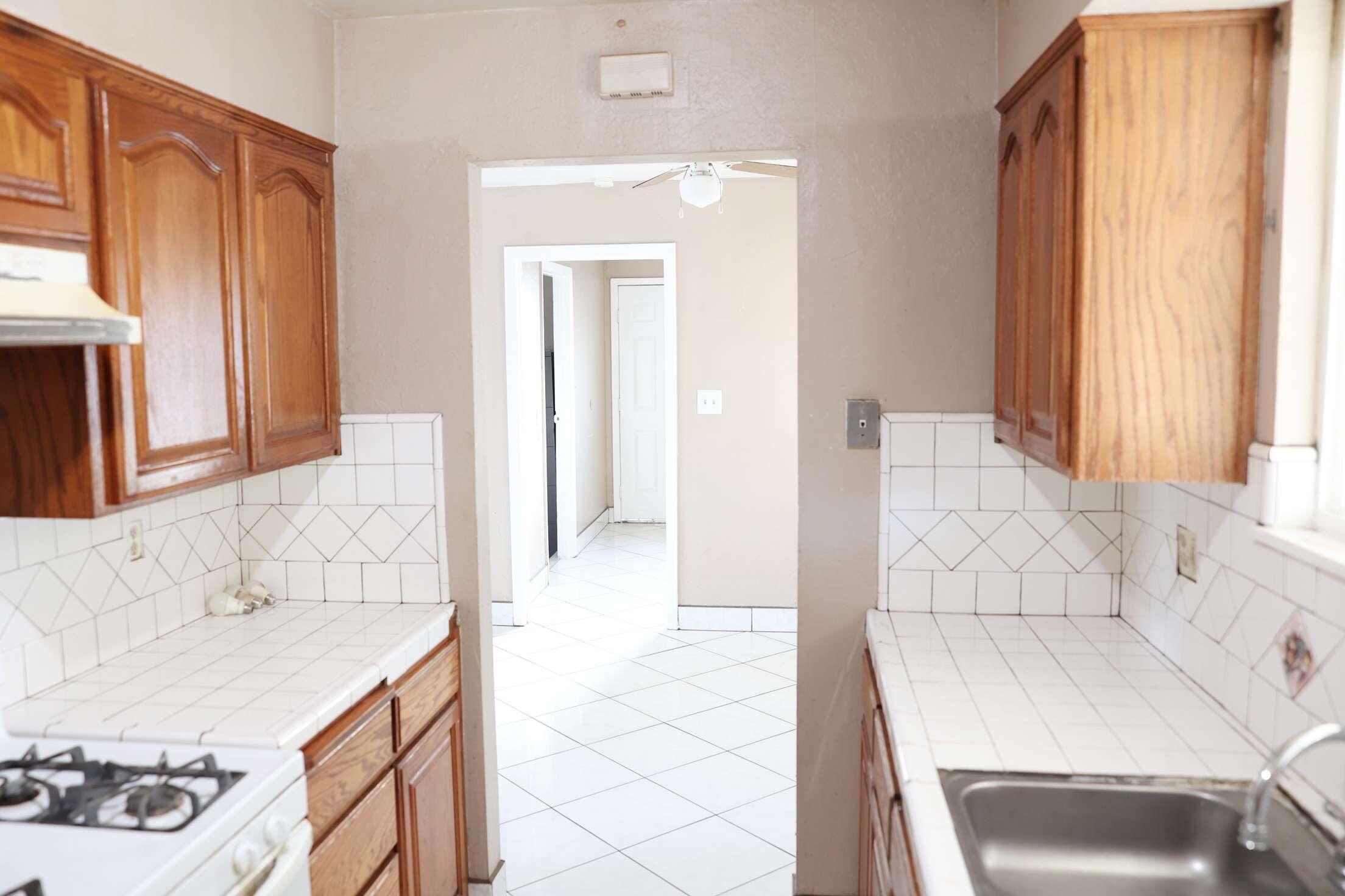 2014 W Houston Ave, Visalia, CA 93291