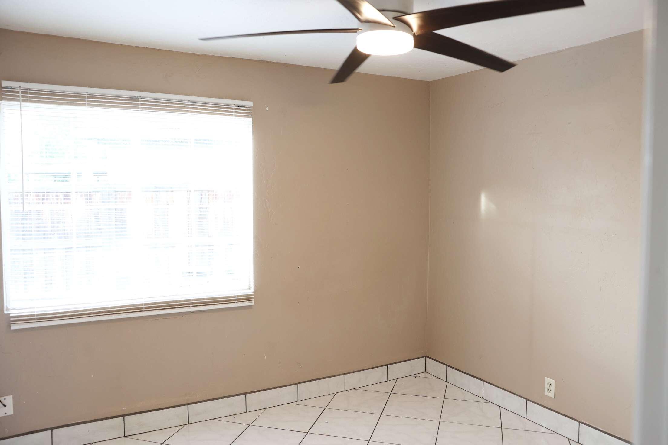 2014 W Houston Ave, Visalia, CA 93291