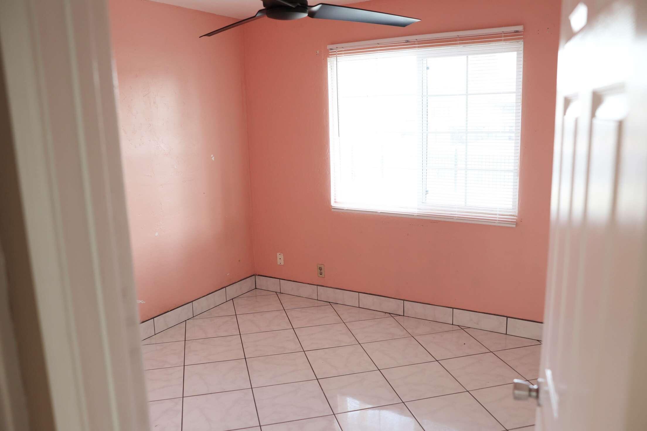 2014 W Houston Ave, Visalia, CA 93291