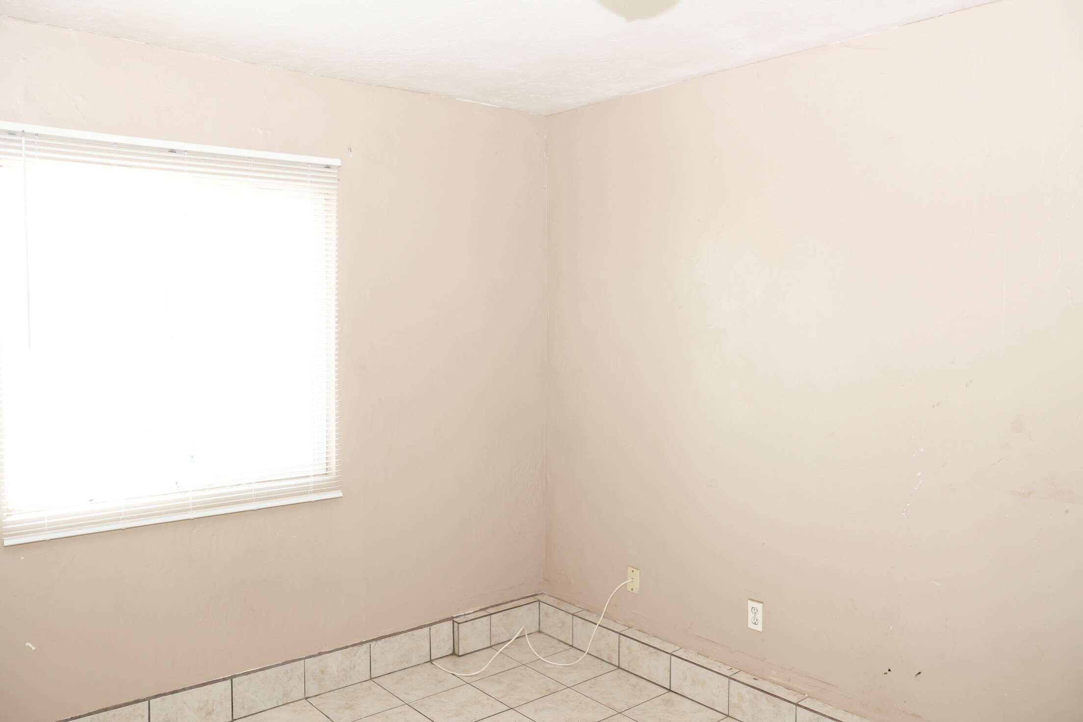 2014 W Houston Ave, Visalia, CA 93291