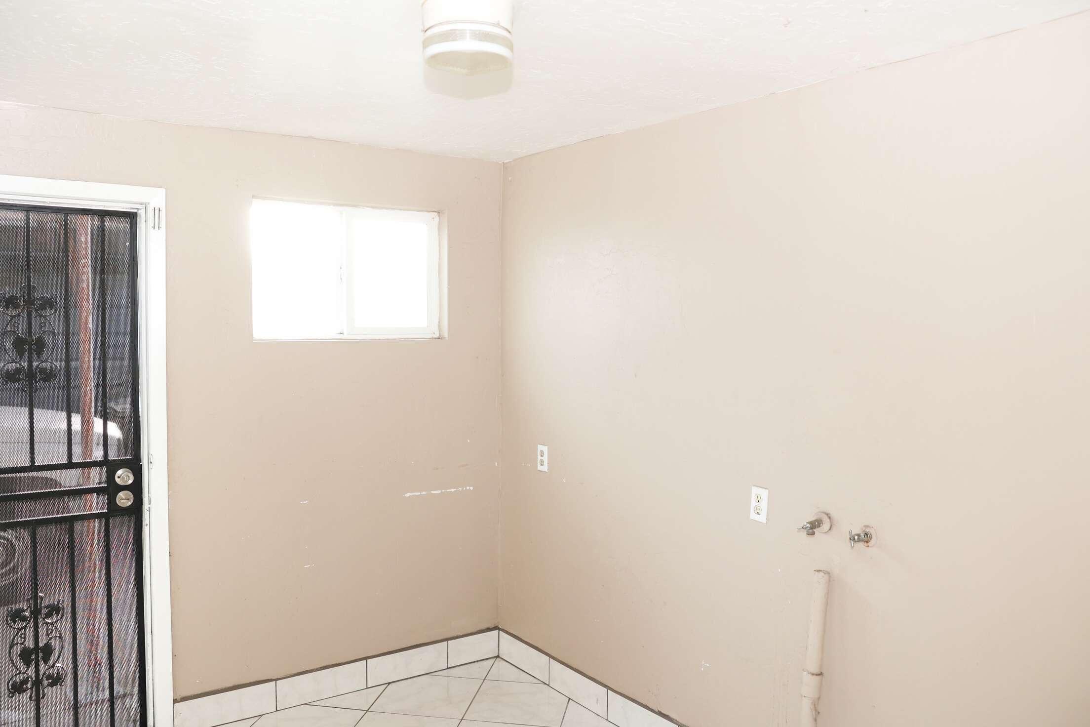 2014 W Houston Ave, Visalia, CA 93291