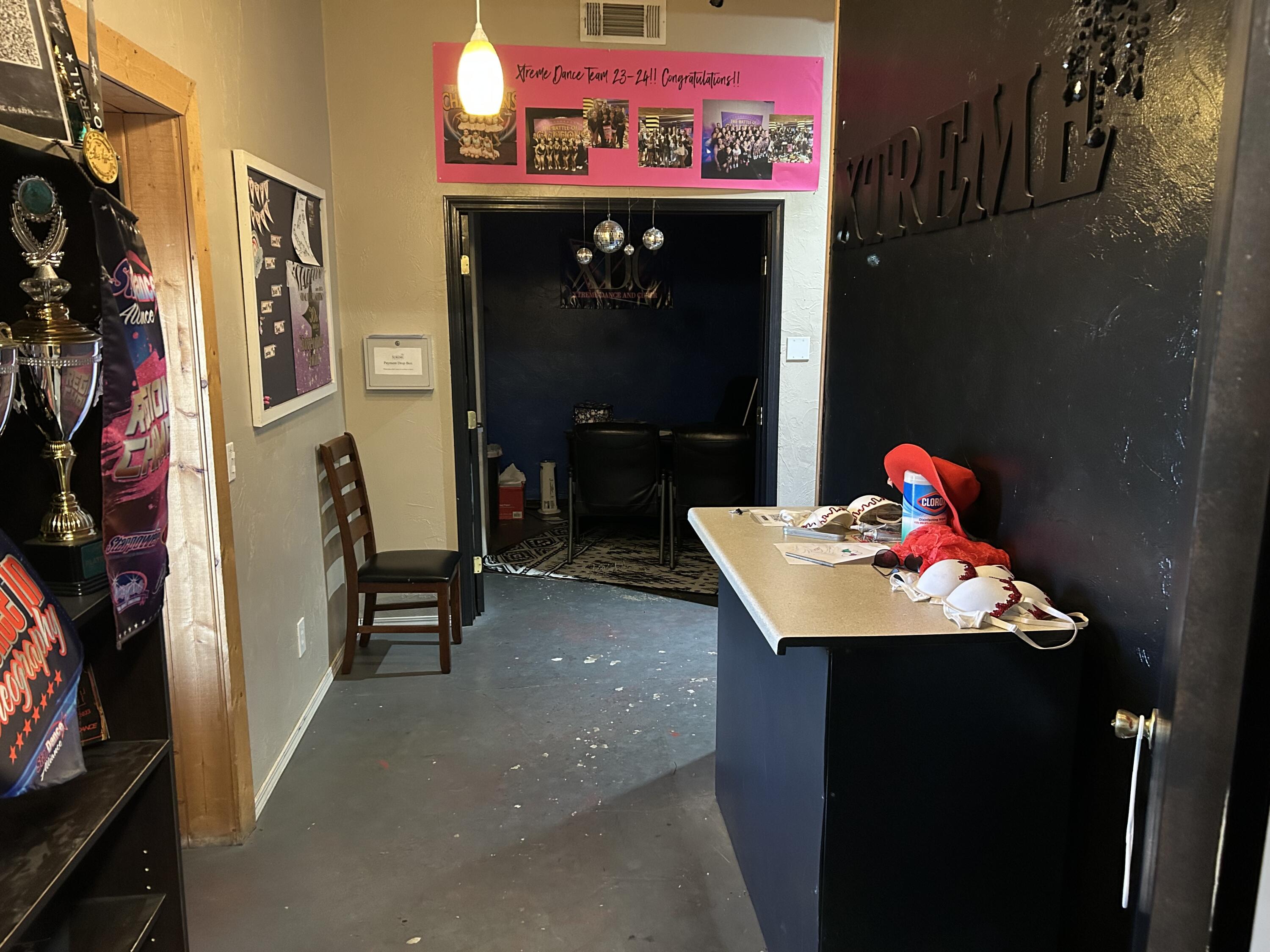 1129 E Batavia Ct, Tulare, CA 93274