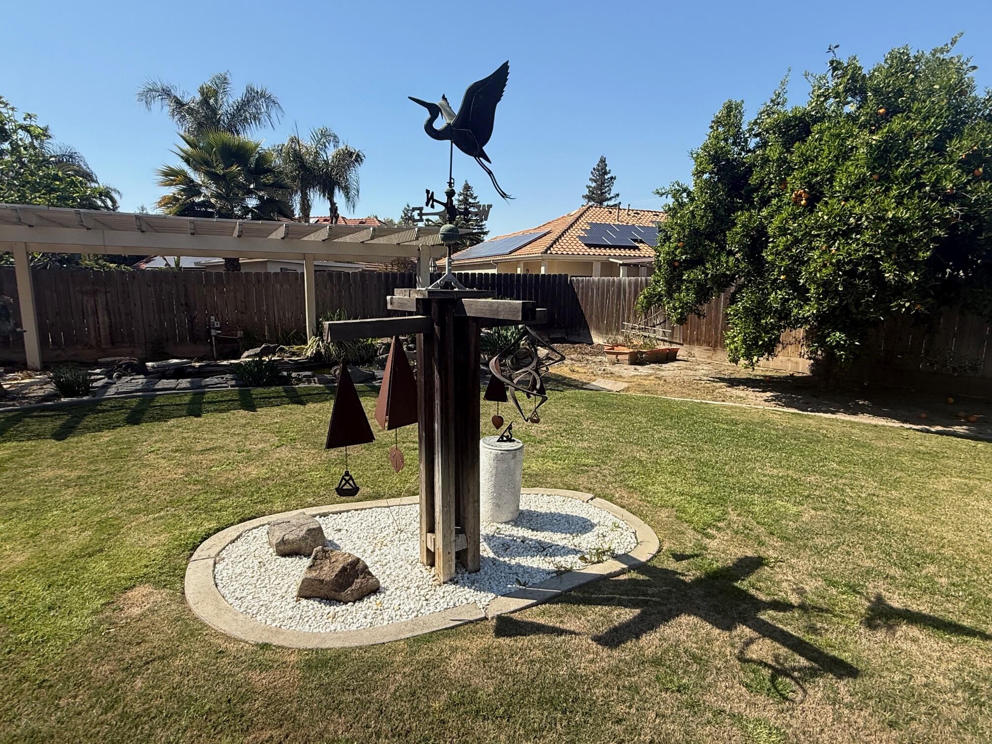 5730 W Laura Ct, Visalia, CA 93277