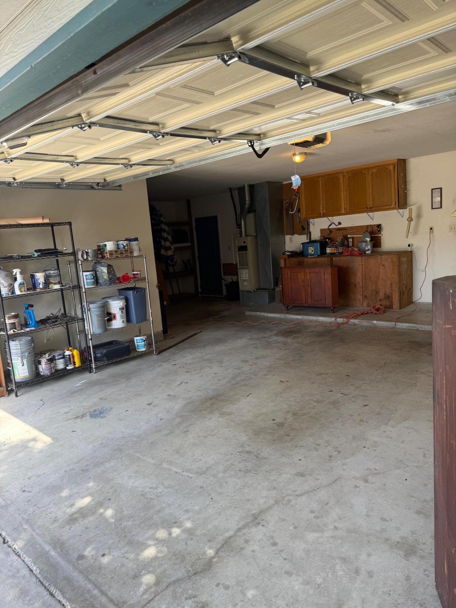 5730 W Laura Ct, Visalia, CA 93277