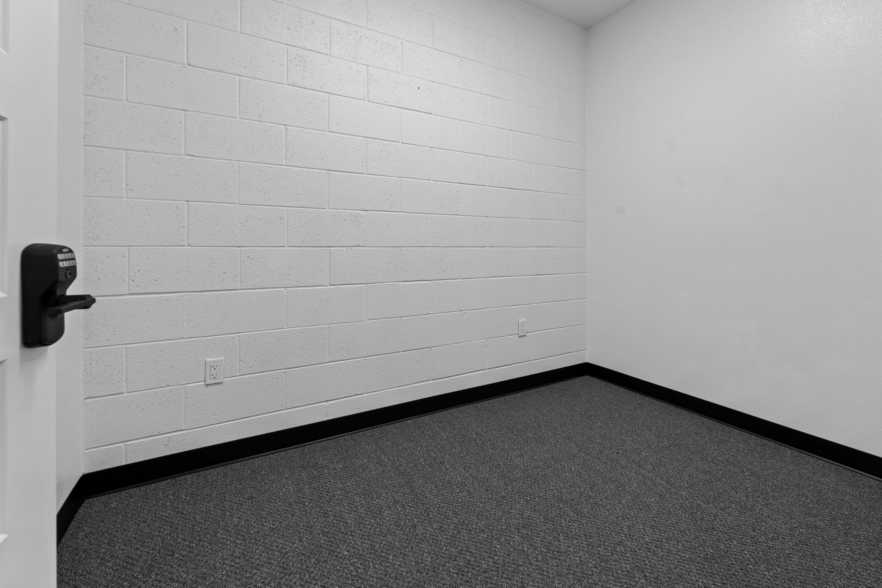 2008 W Dorothea Ave, Visalia, CA 93277