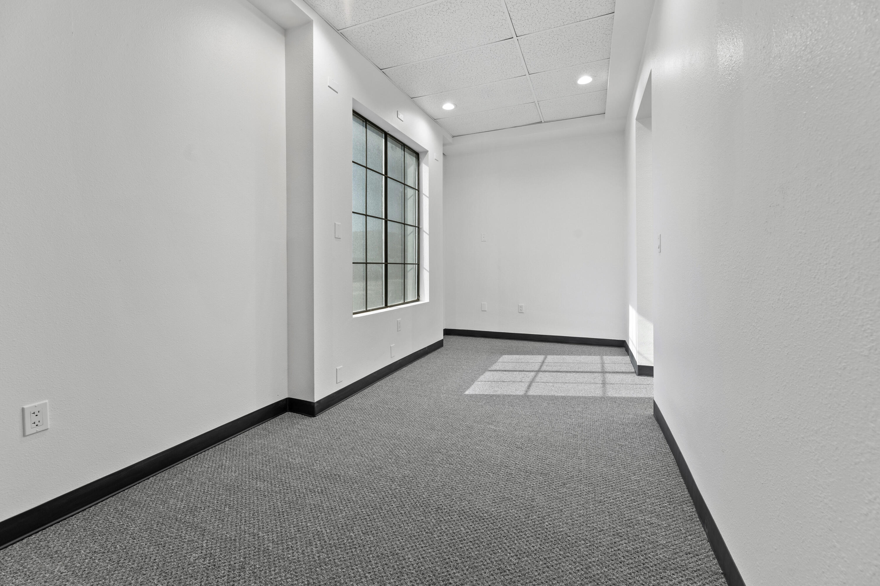 2008 W Dorothea Ave, Visalia, CA 93277