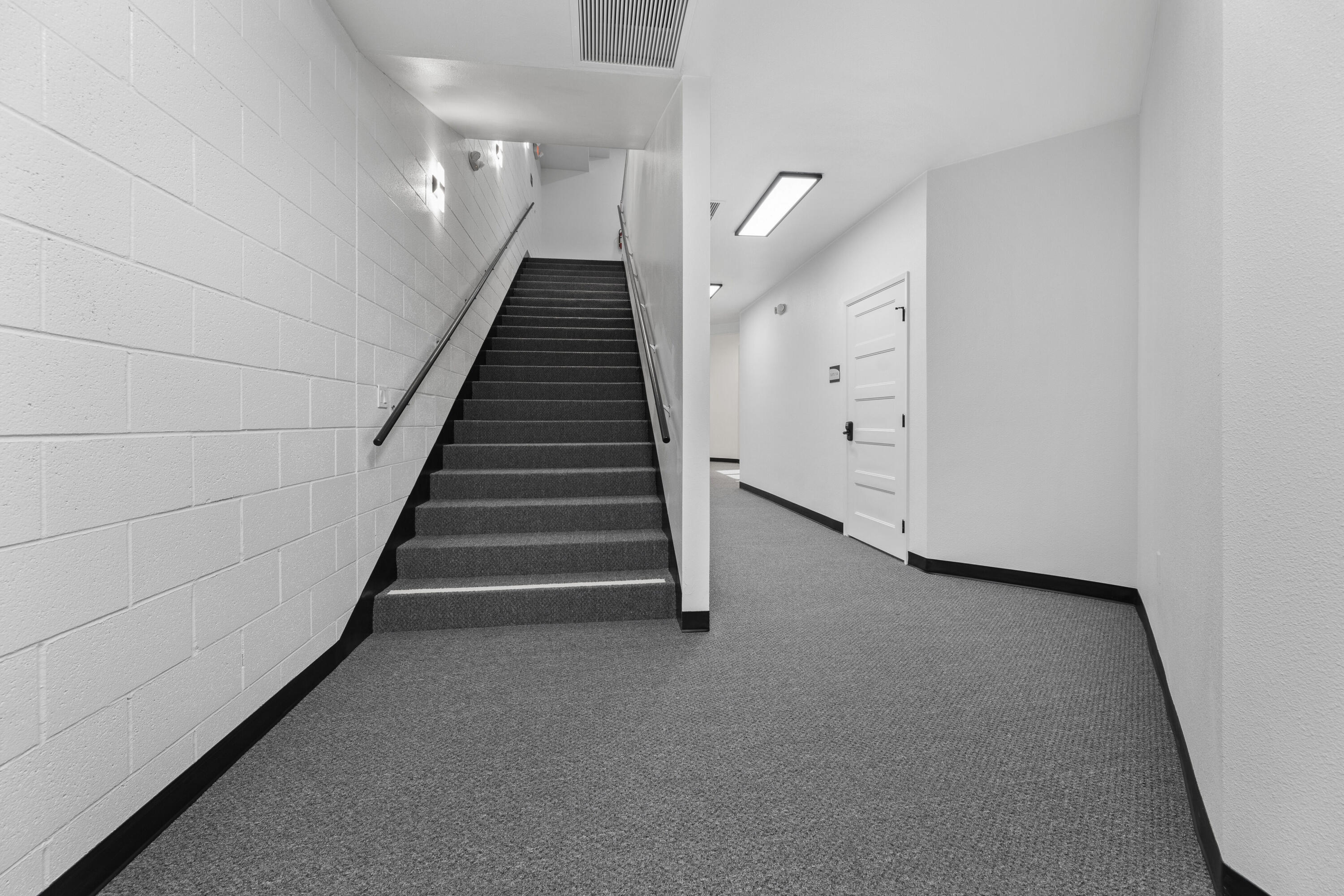 2008 W Dorothea Ave, Visalia, CA 93277