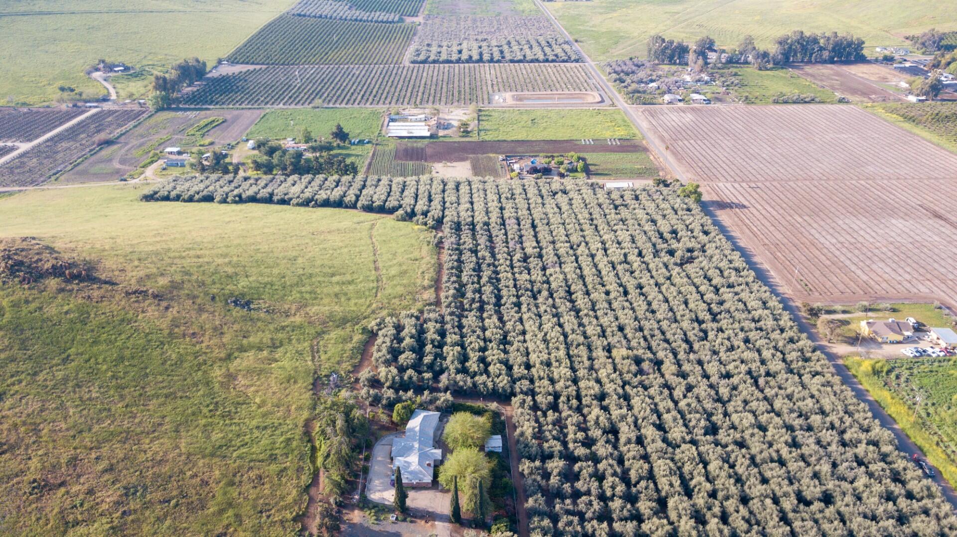 24257 Avenue 234, Lindsay, CA 93247