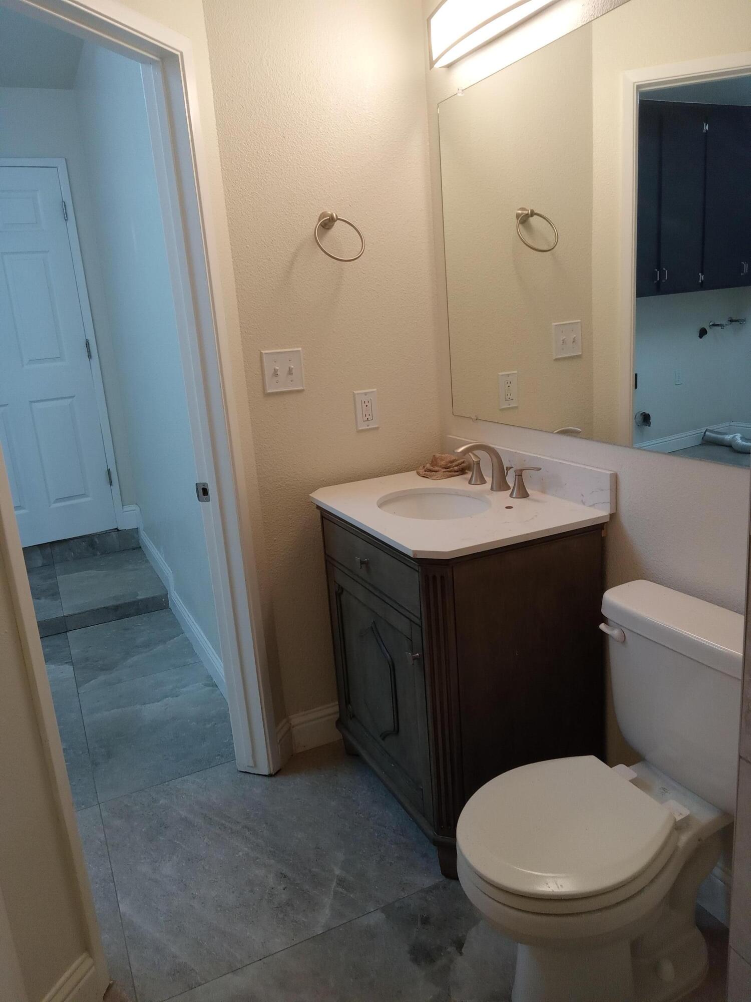 27122 Rd 56, Visalia, CA 93277