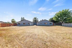 388 Crestwood Ave, Woodlake, CA 93286