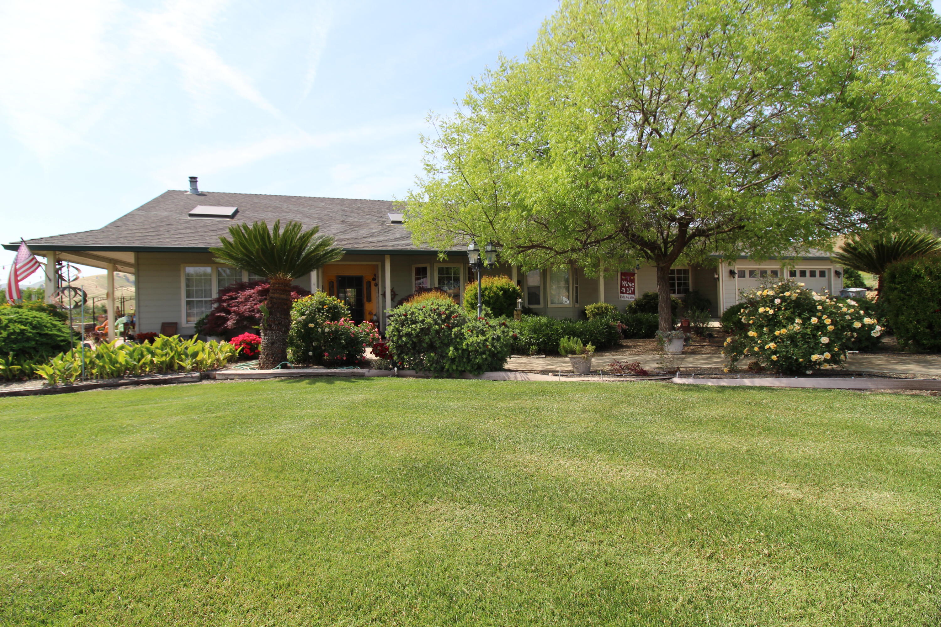 31417 Dahlem Dr, Exeter, CA 93221