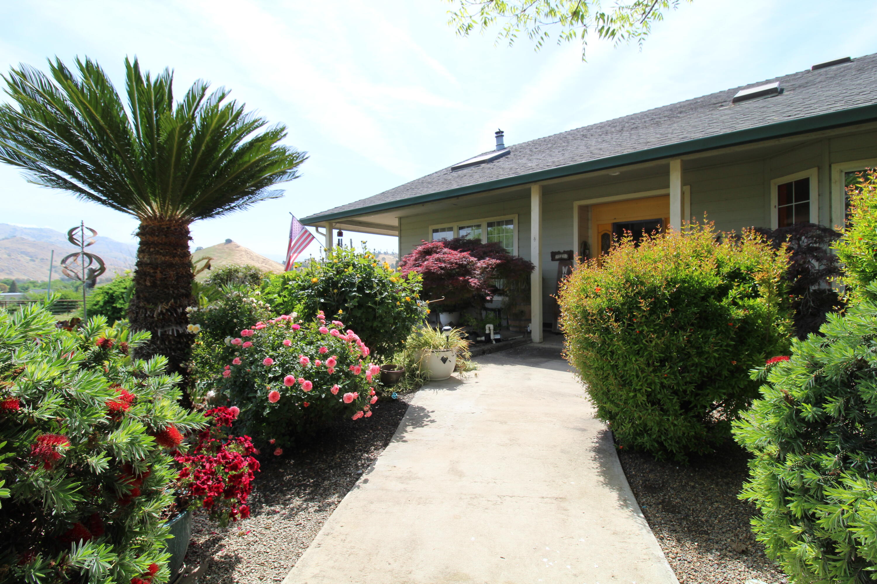 31417 Dahlem Dr, Exeter, CA 93221