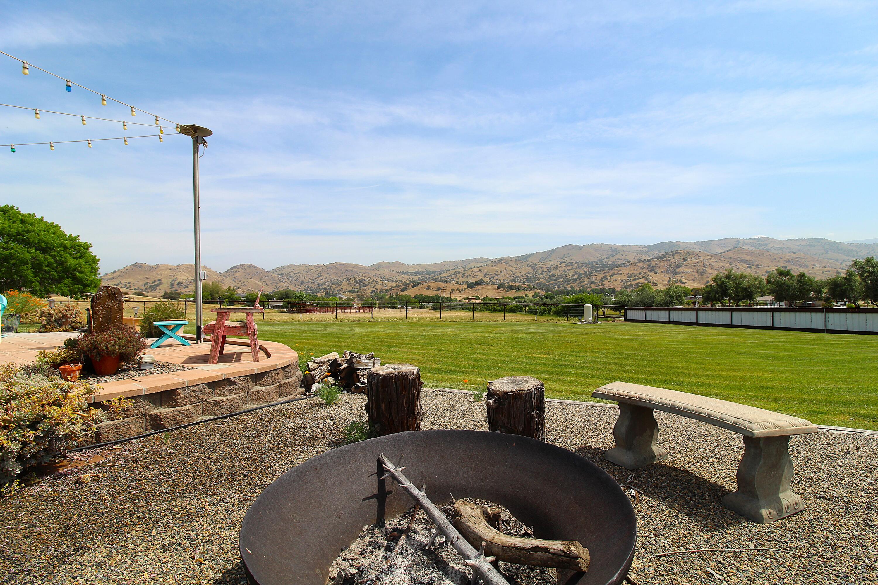 31417 Dahlem Dr, Exeter, CA 93221