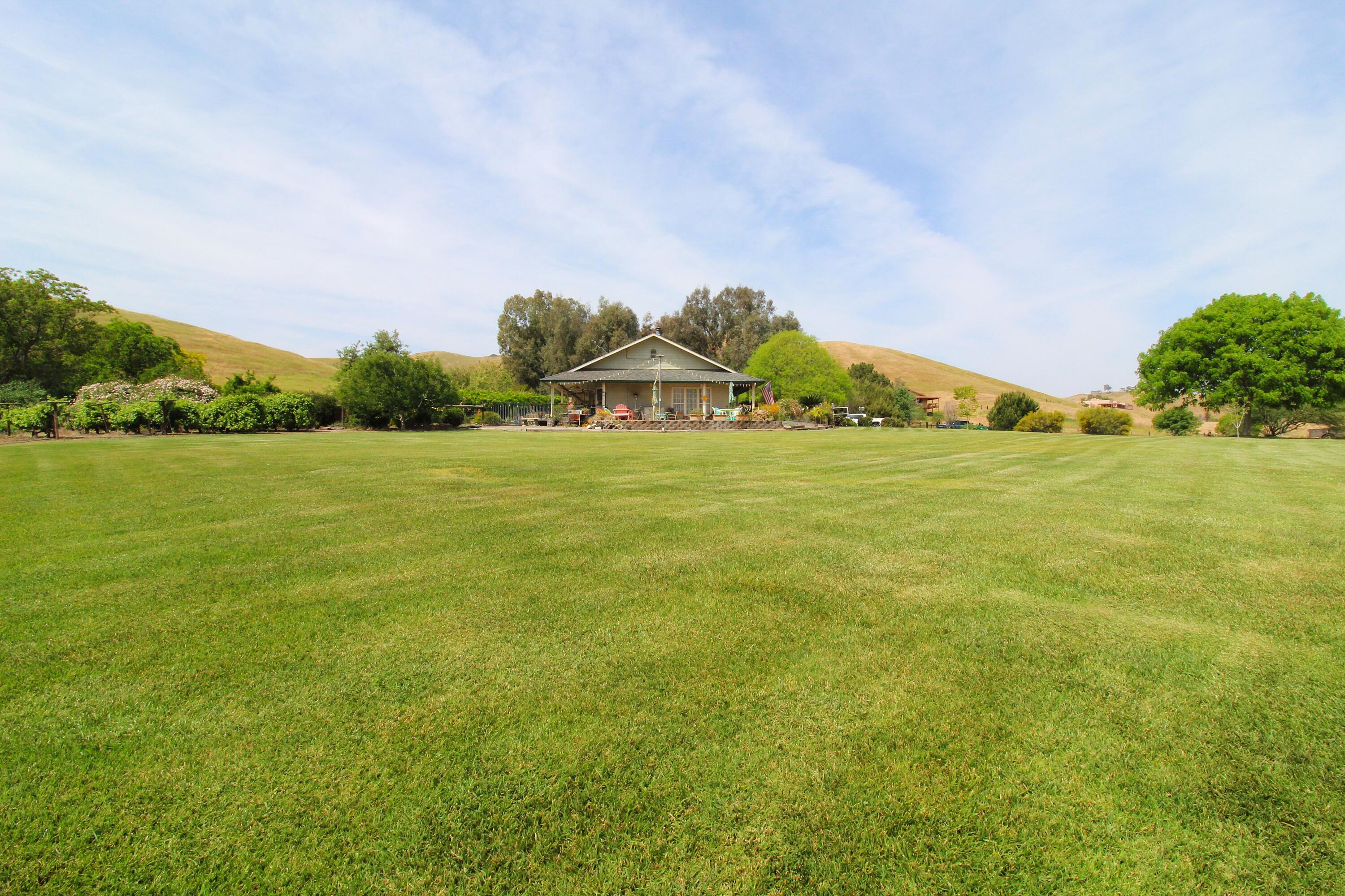 31417 Dahlem Dr, Exeter, CA 93221