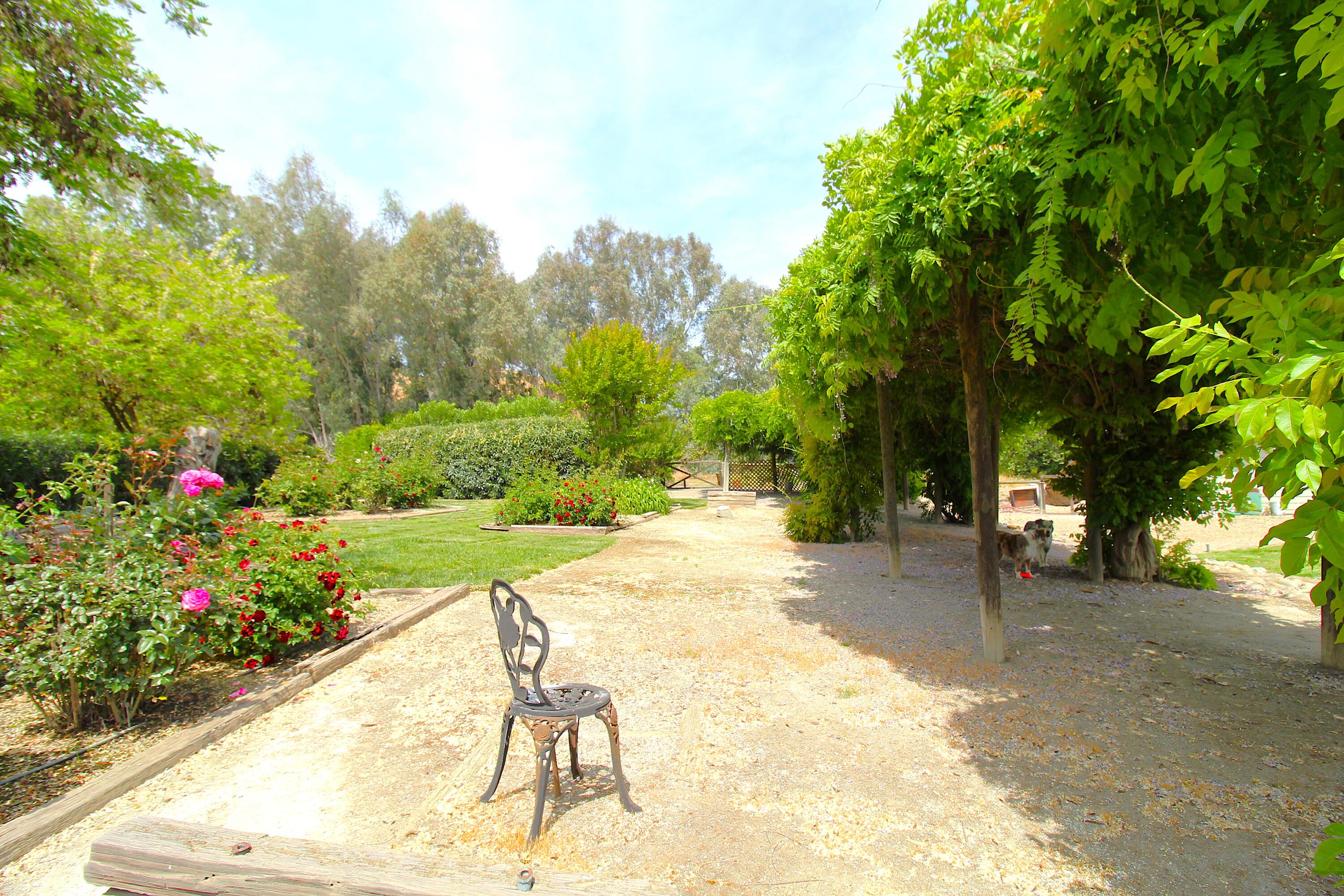 31417 Dahlem Dr, Exeter, CA 93221