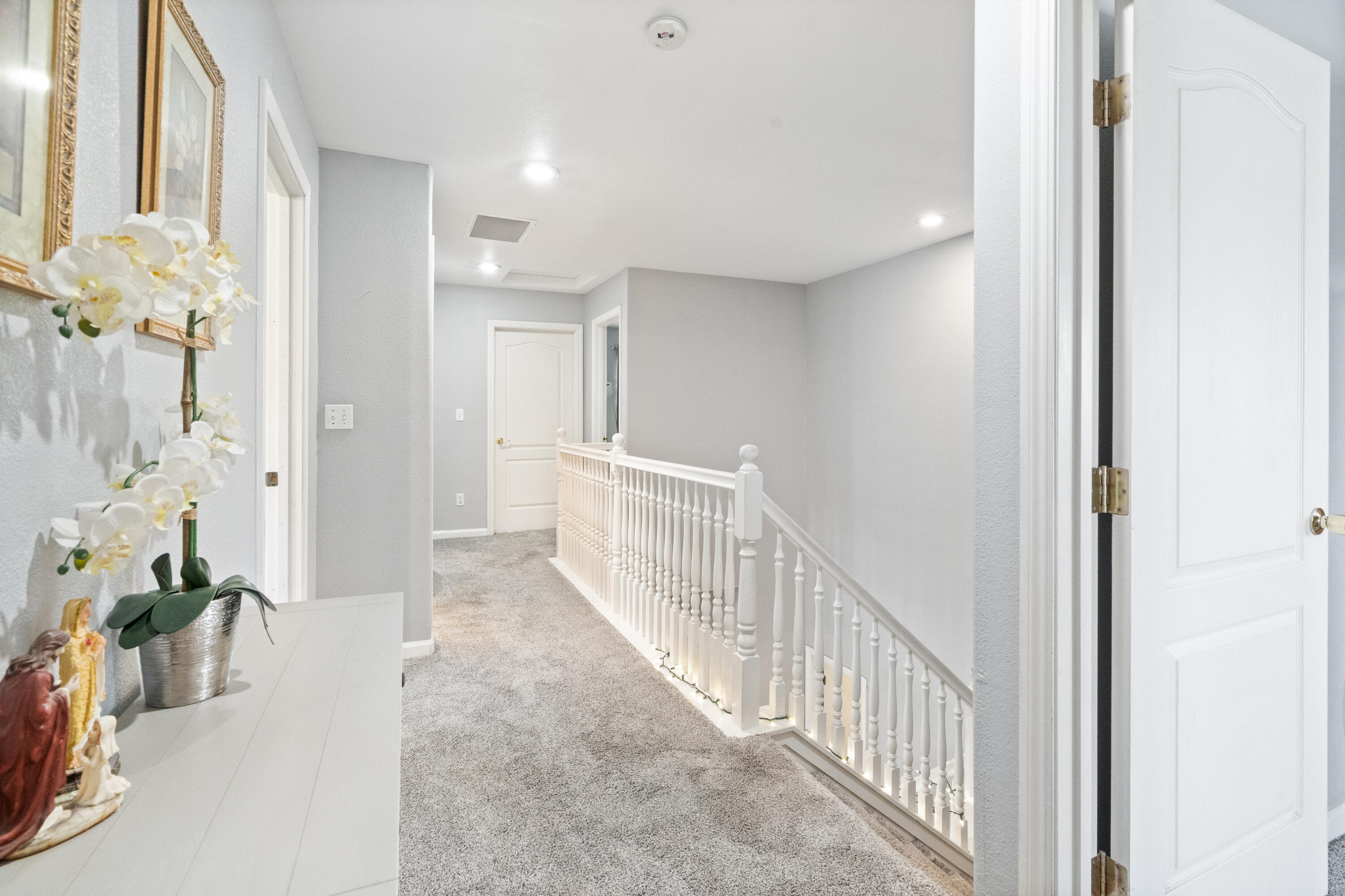 3931 E Hillcrest Ave, Visalia, CA 93292