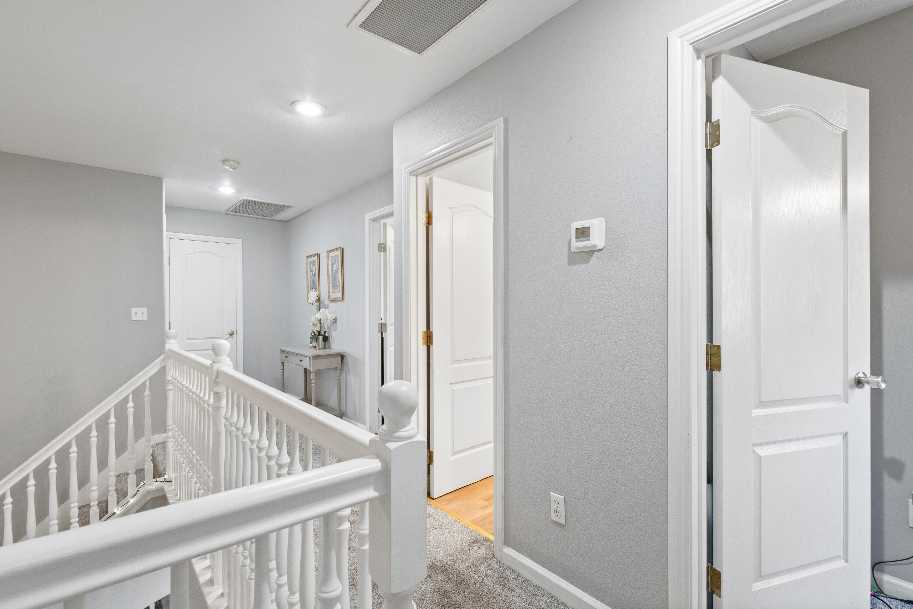 3931 E Hillcrest Ave, Visalia, CA 93292