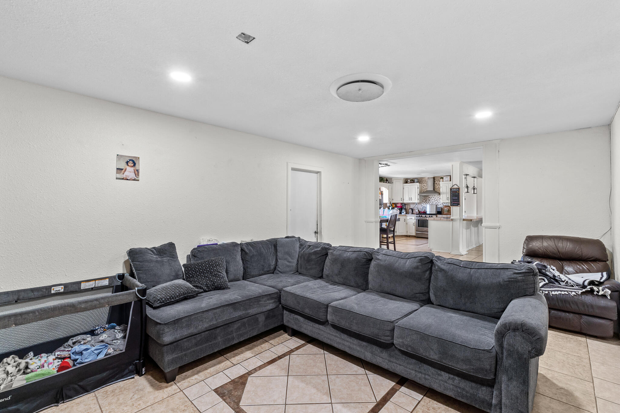 12967 Walnut Ave, Orosi, CA 93647