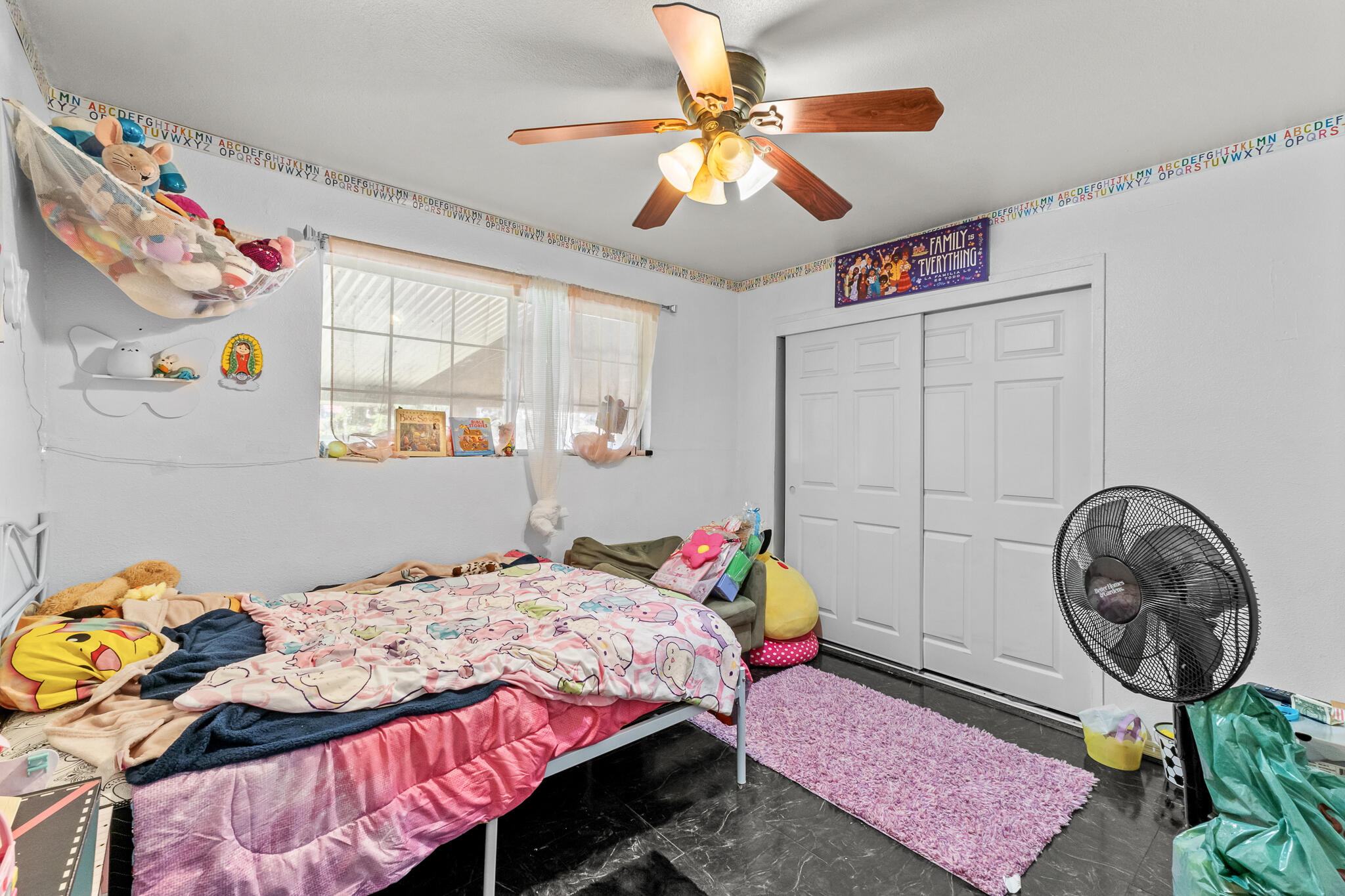 12967 Walnut Ave, Orosi, CA 93647