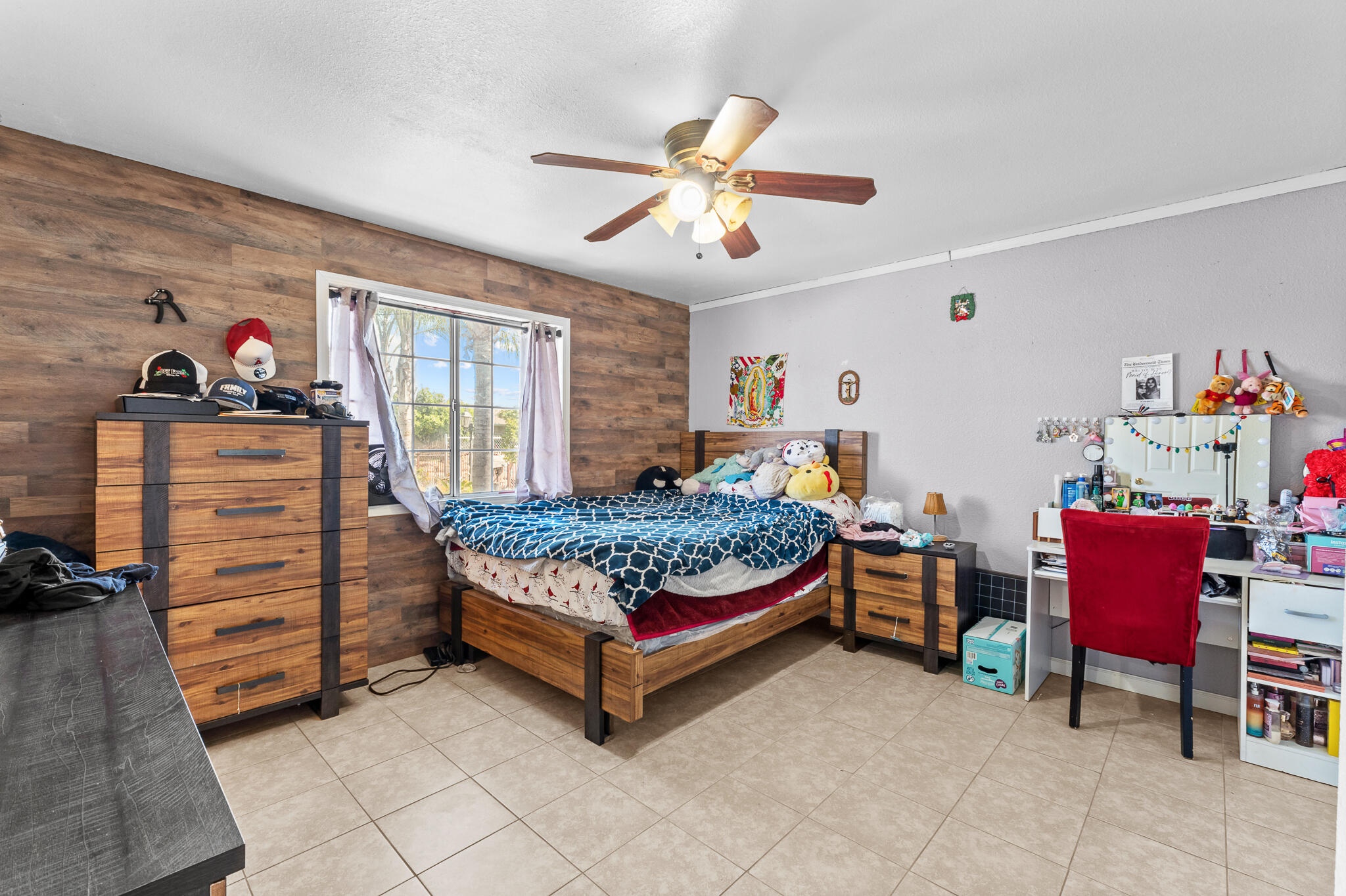 12967 Walnut Ave, Orosi, CA 93647