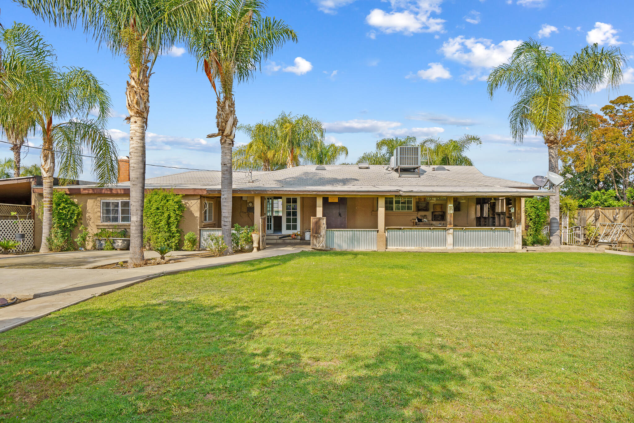 12967 Walnut Ave, Orosi, CA 93647